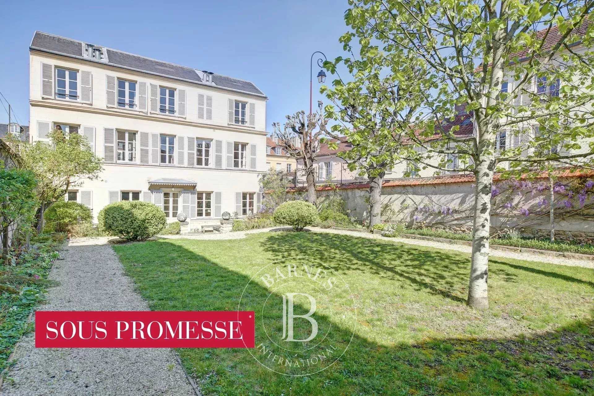 Maison Versailles  -  ref 85793888 (picture 1)