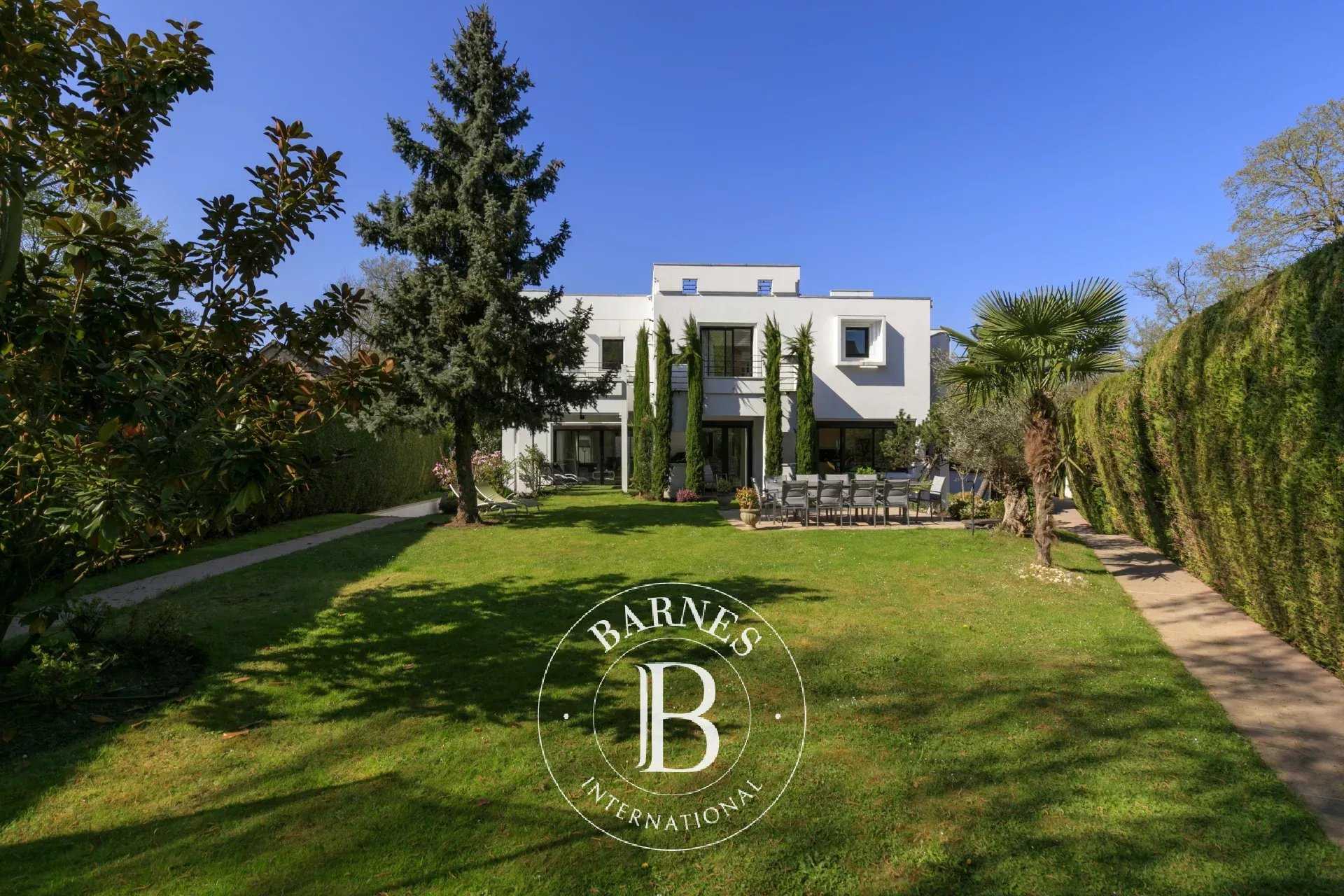 Maison La Celle-Saint-Cloud  -  ref 85798440 (picture 1)