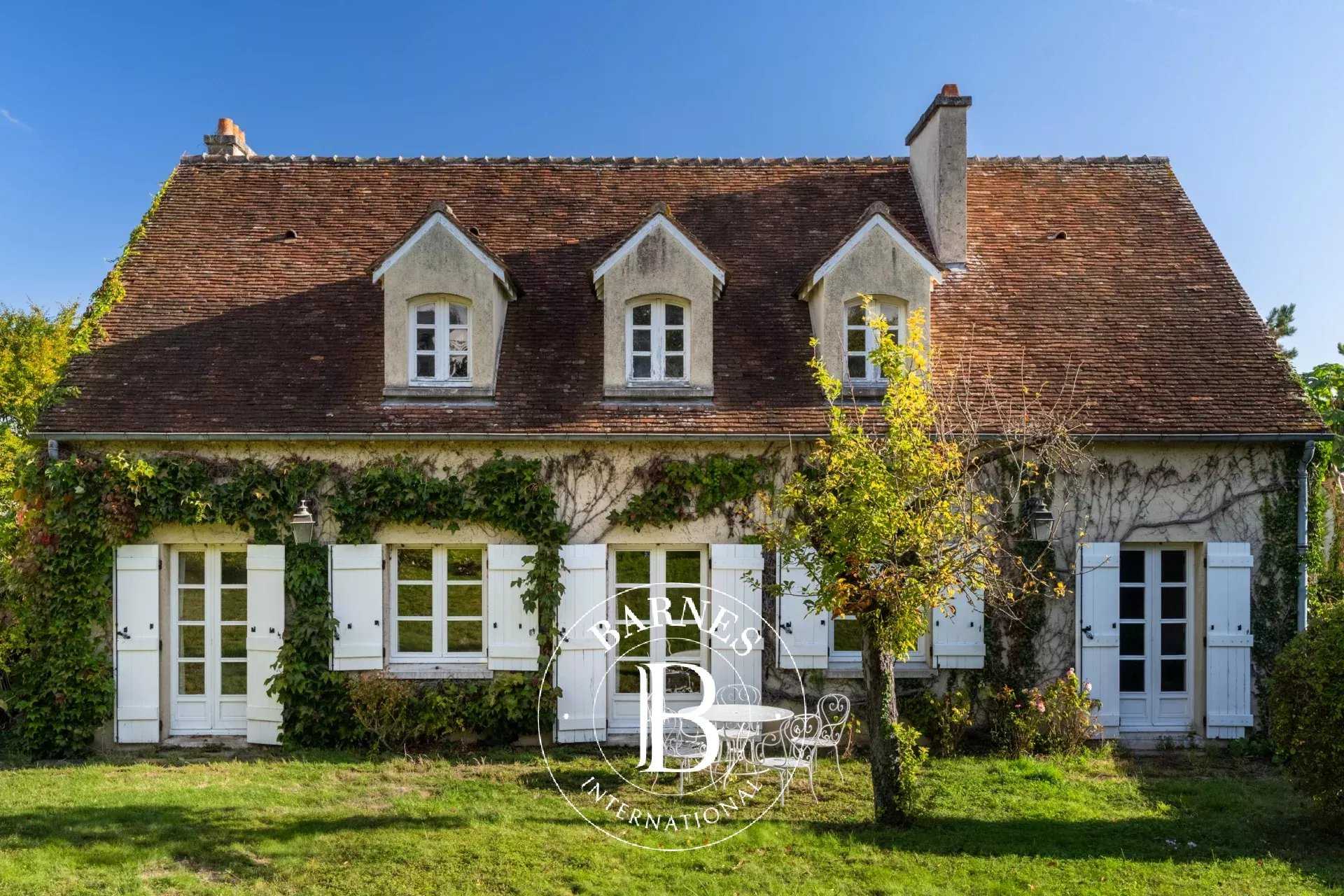 Maison Bougival  -  ref 86205906 (picture 1)