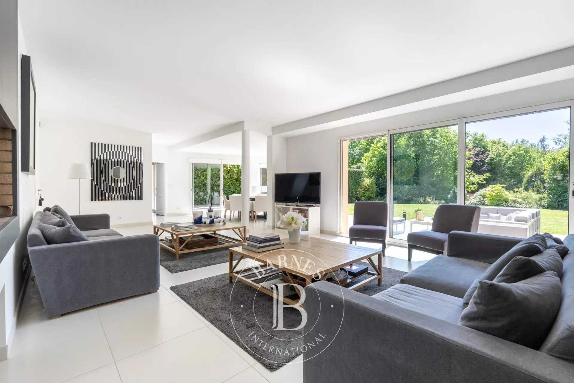 Maison La Celle-Saint-Cloud  -  ref 85839886 (picture 1)
