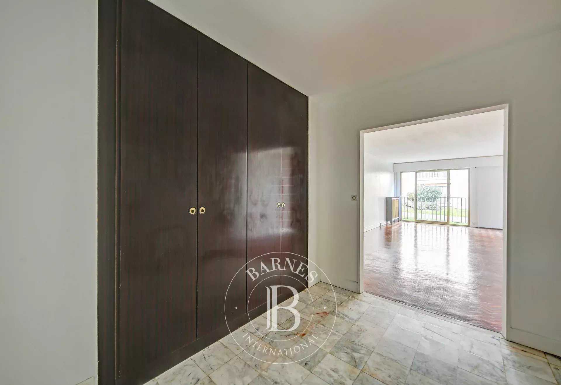 Appartement Versailles  -  ref 85576649 (picture 2)