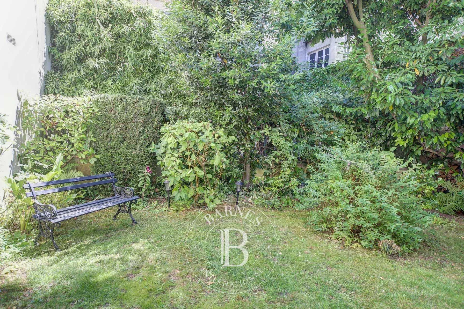 Maison Versailles  -  ref 86045718 (picture 2)