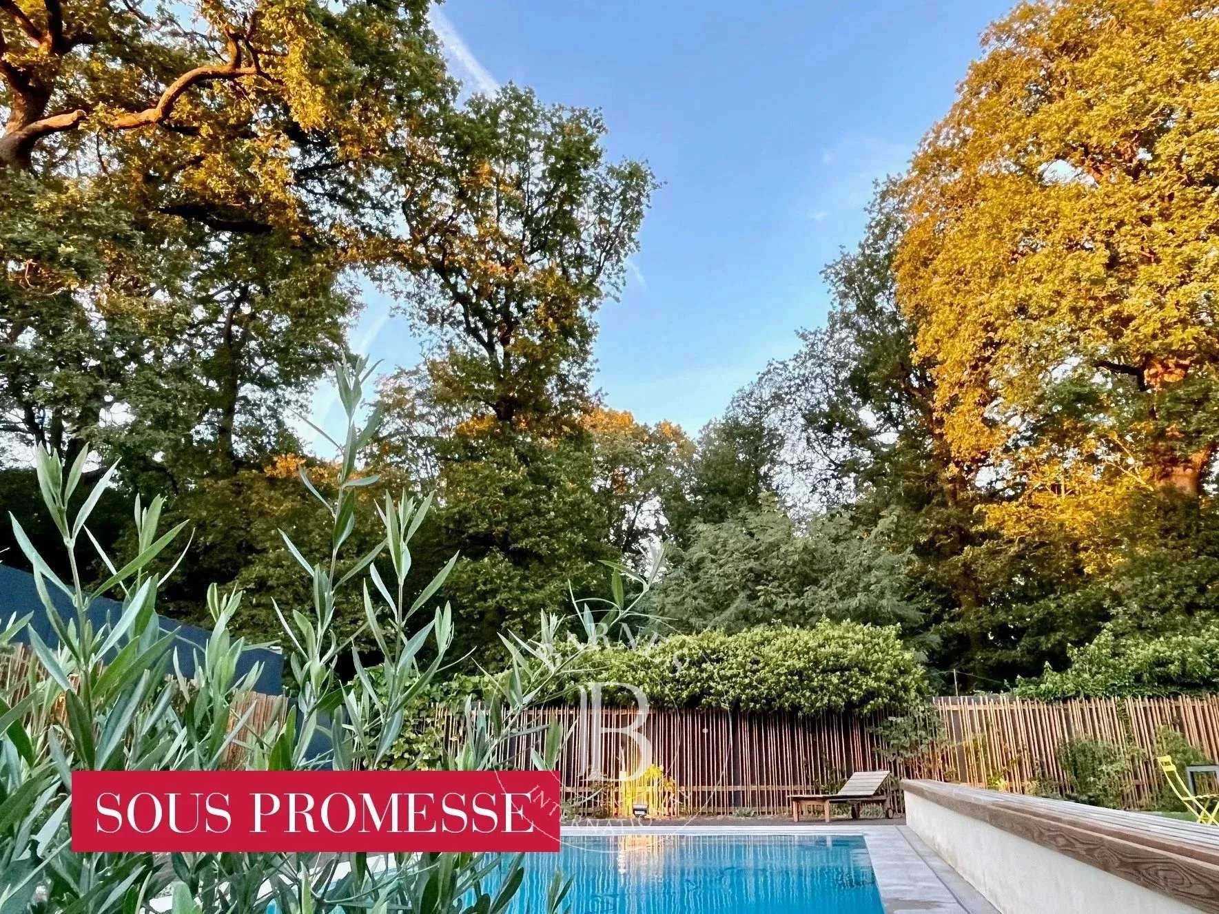 Maison Vélizy-Villacoublay  -  ref 83266520 (picture 1)