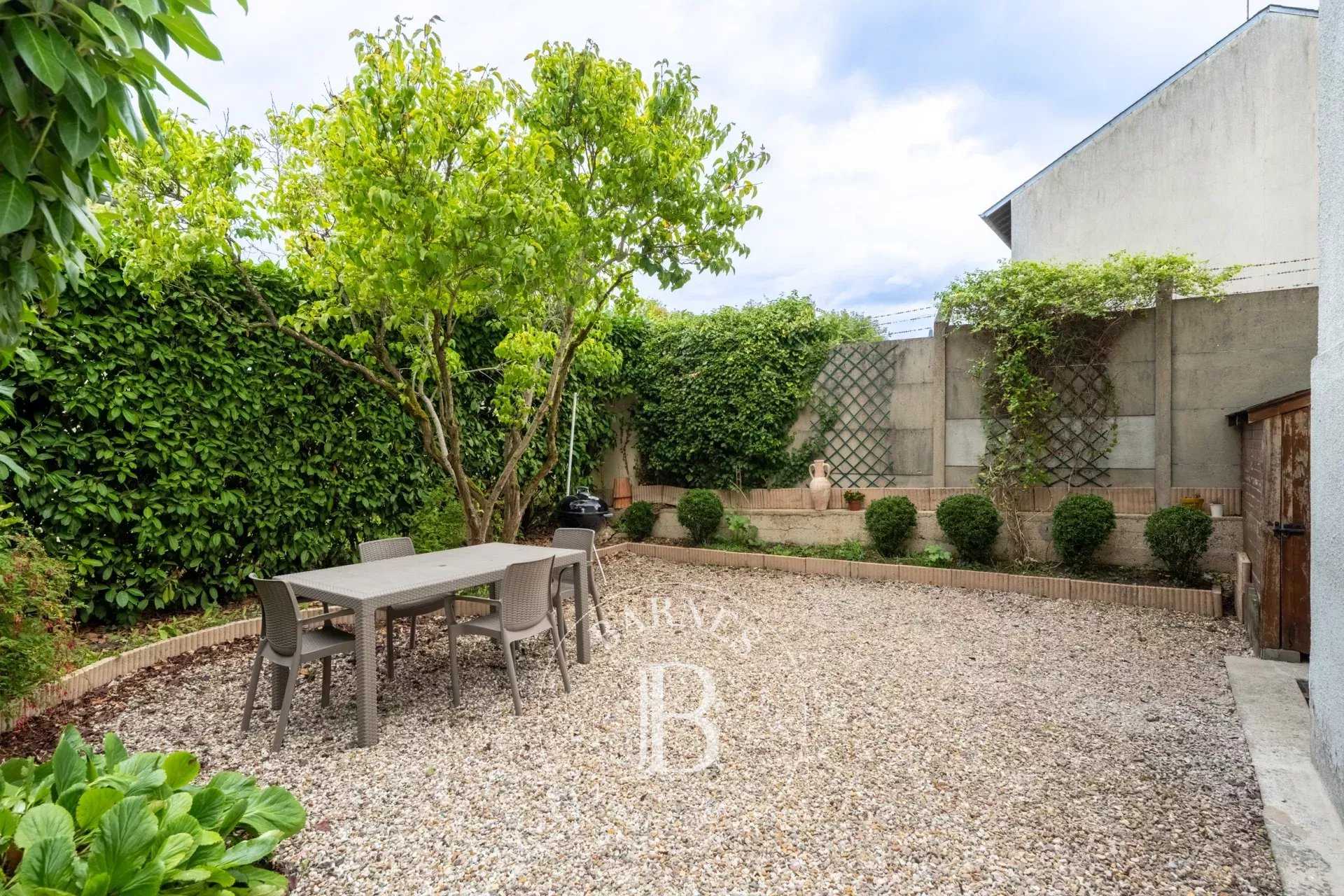 Townhouse Le Chesnay-Rocquencourt  -  ref 86056434 (picture 1)