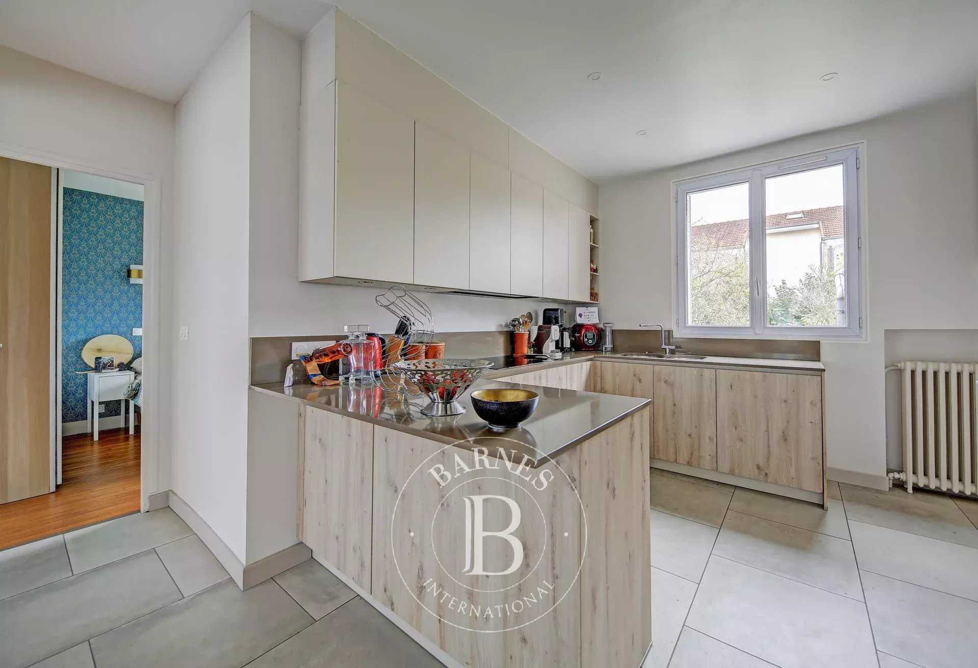 Maison Versailles  -  ref 86352788 (picture 3)