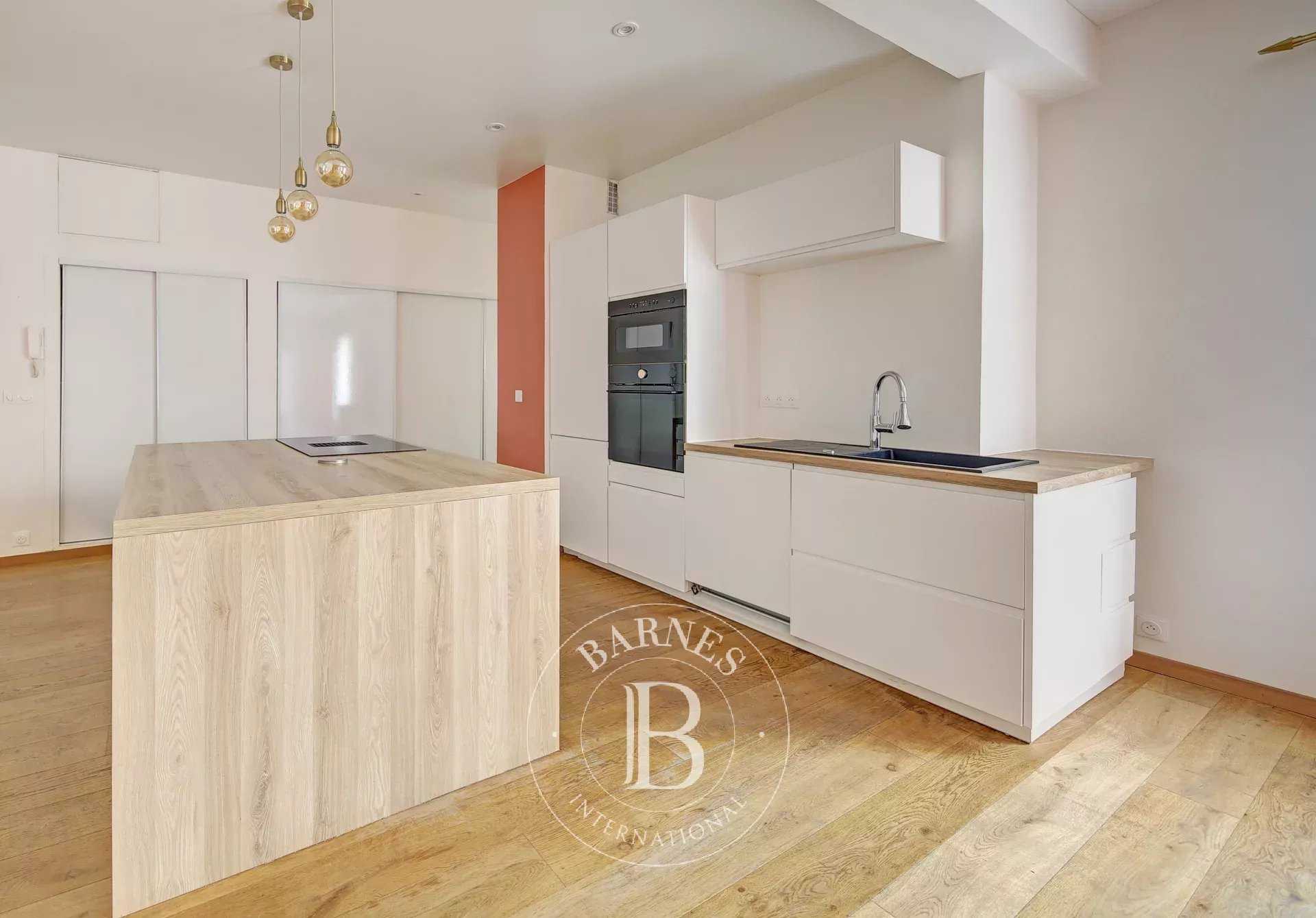 Appartement Versailles  -  ref 85936080 (picture 3)