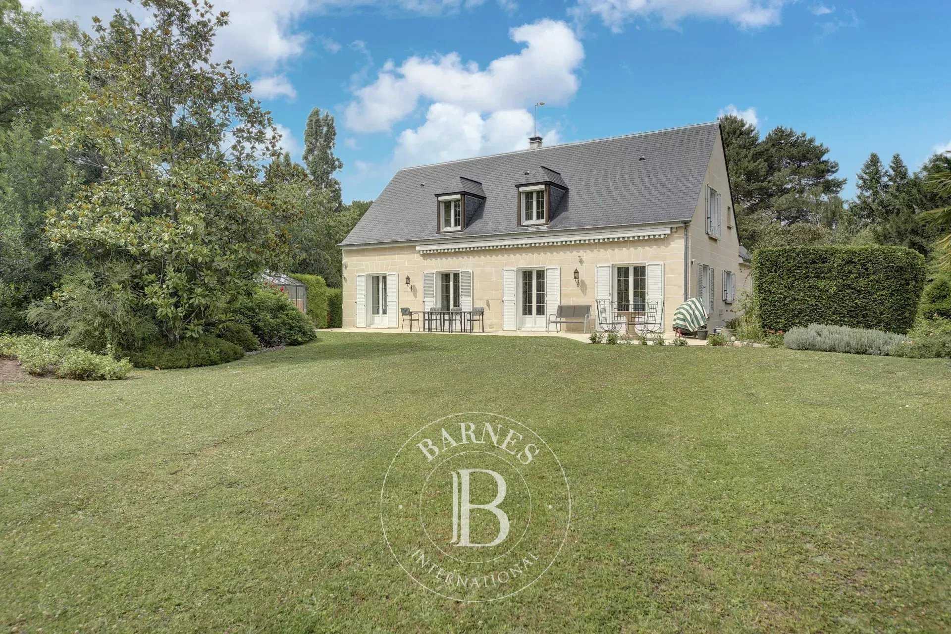 Casa Noisy-le-Roi  -  ref 85997091 (picture 1)
