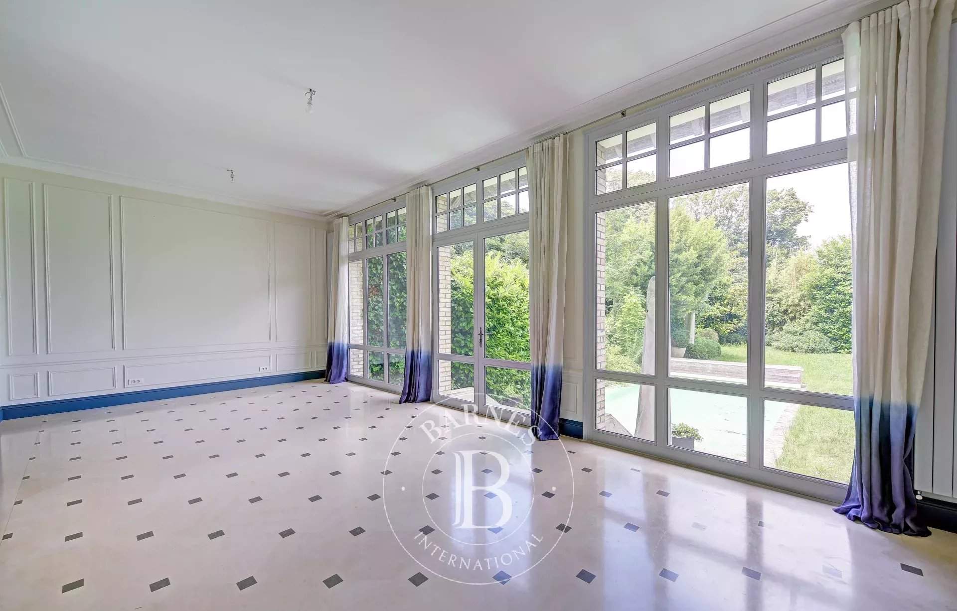 Versailles  - House 6 Bedrooms - picture 6
