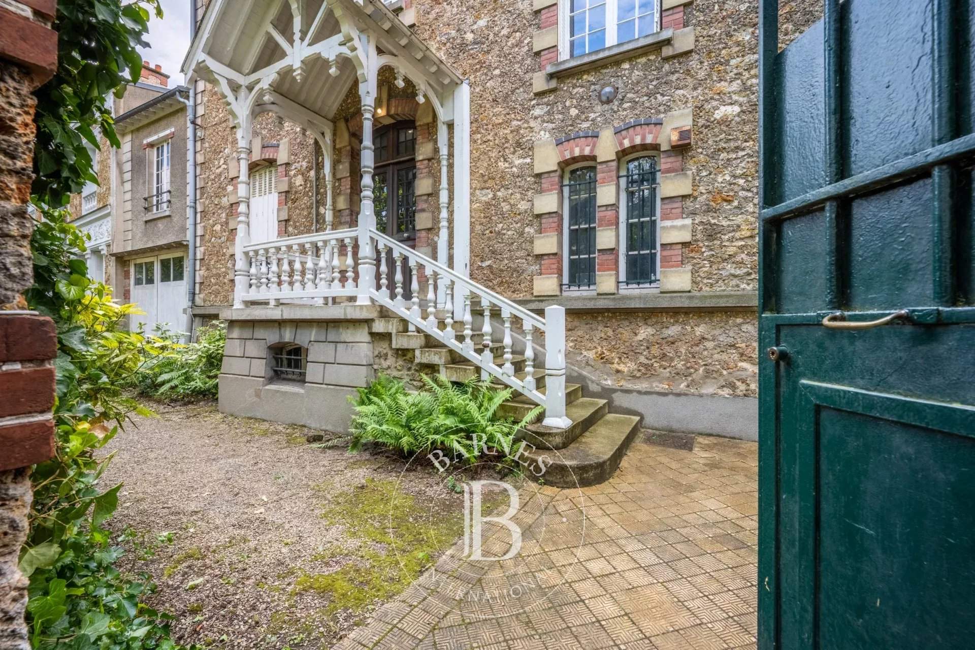 Le Chesnay-Rocquencourt  - Duplex 7 Pi&egrave;ces 5 Chambres - picture 1