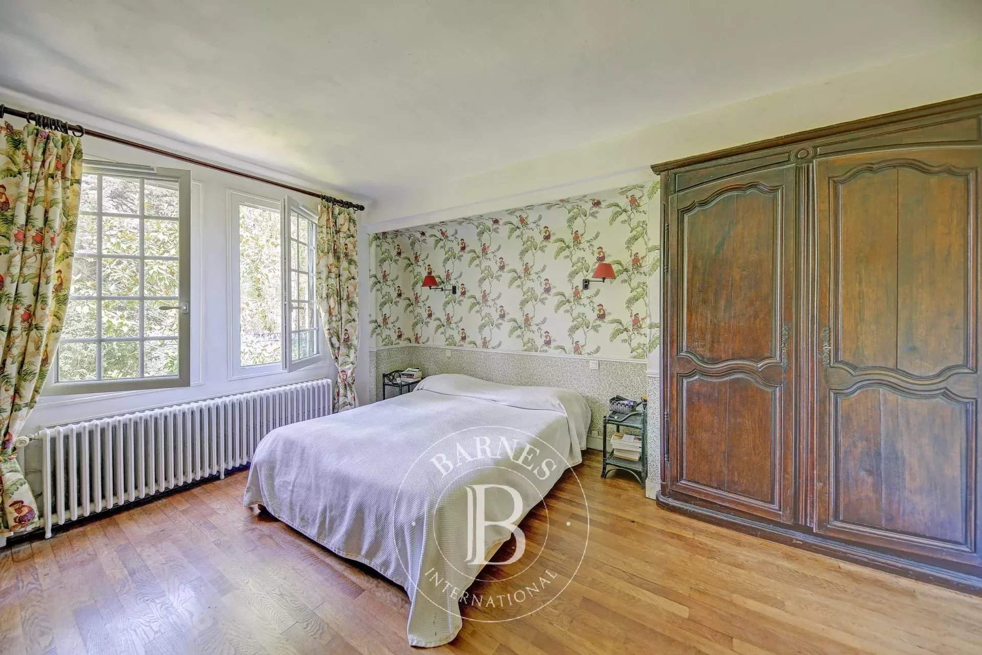 Versailles  - House 6 Bedrooms - picture 11