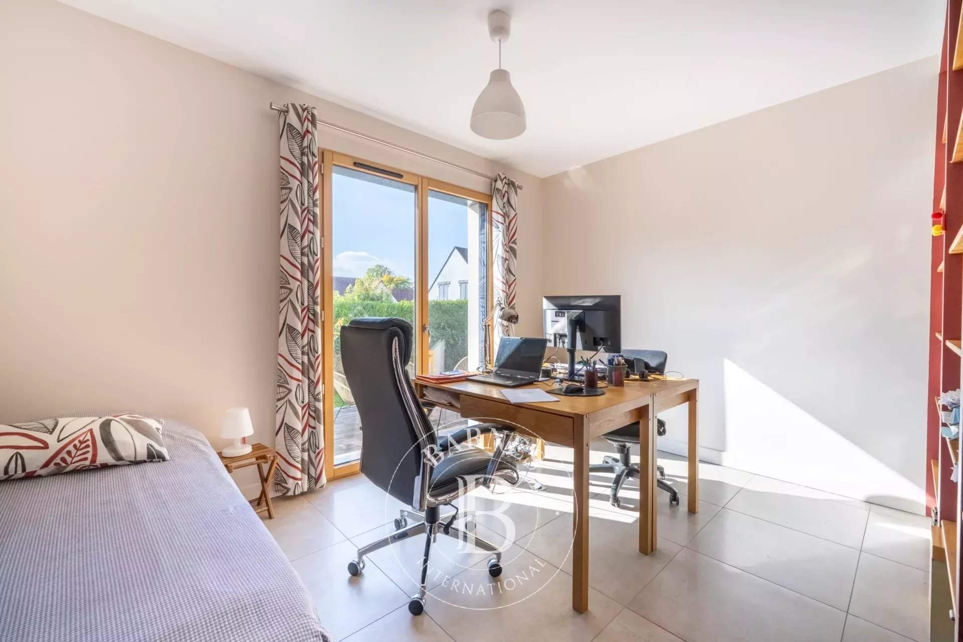 Marly-le-Roi  - House 5 Bedrooms - picture 12