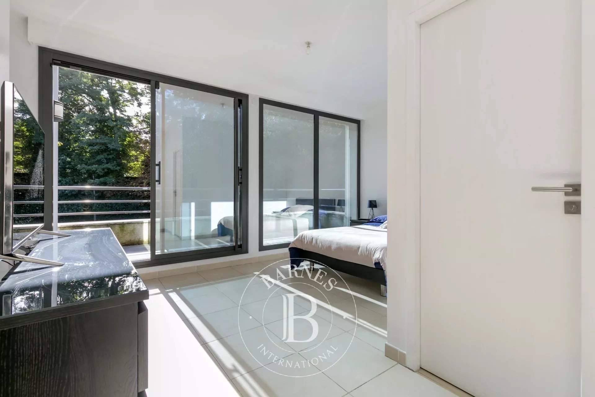 La Celle-Saint-Cloud  - Maison 12 Pièces 5 Chambres - picture 18