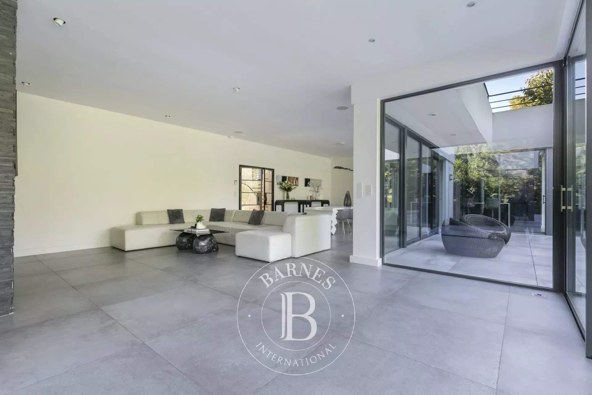 La Celle-Saint-Cloud  - Maison 12 Pièces 5 Chambres - picture 14