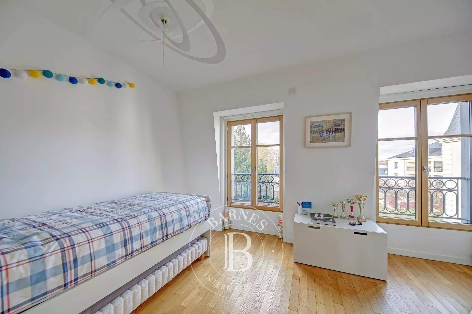 Versailles  - Maison 6 Pi&egrave;ces 5 Chambres - picture 8