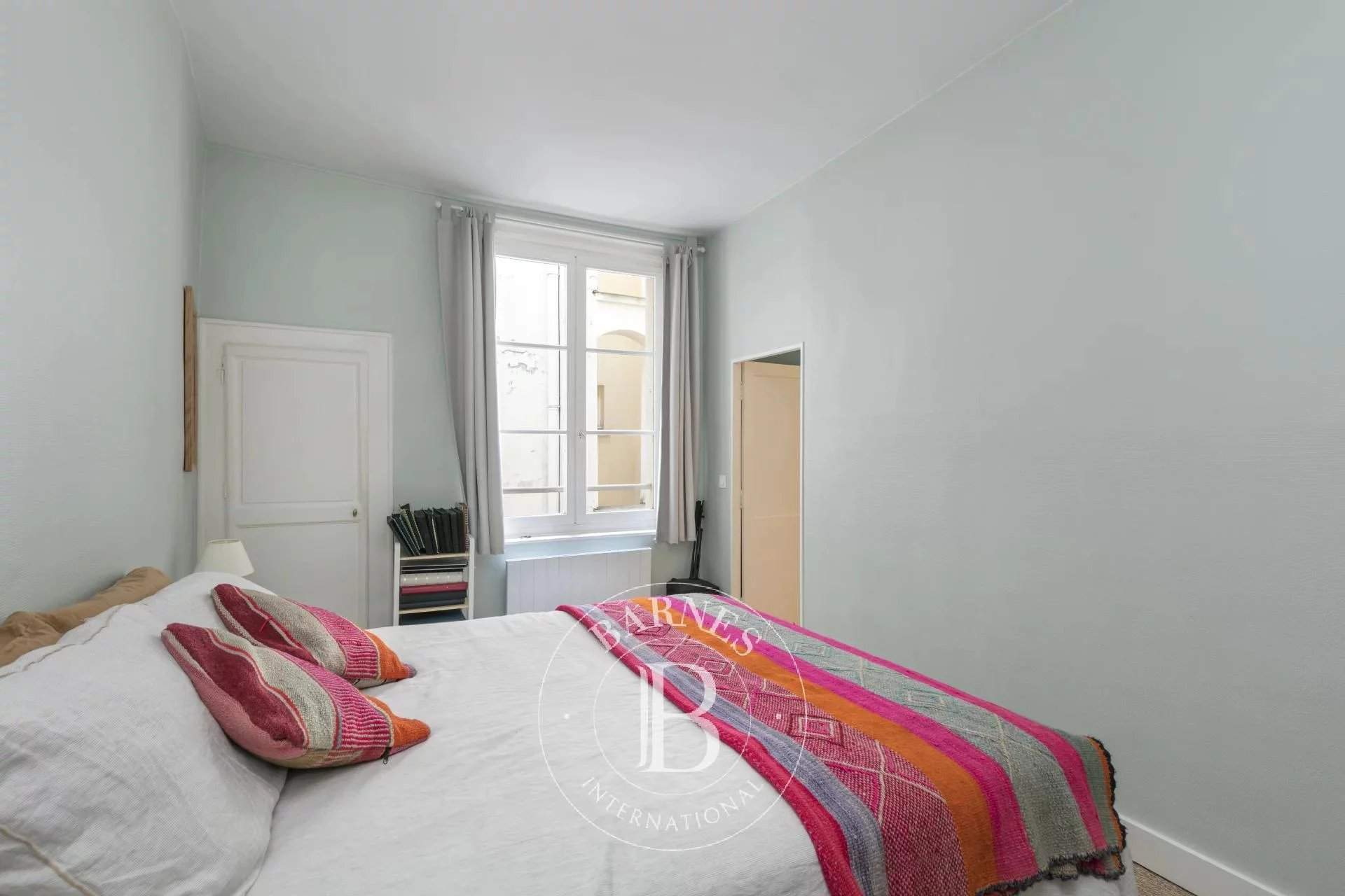 Saint-Germain-en-Laye  - Appartement 7 Pièces 4 Chambres - picture 10