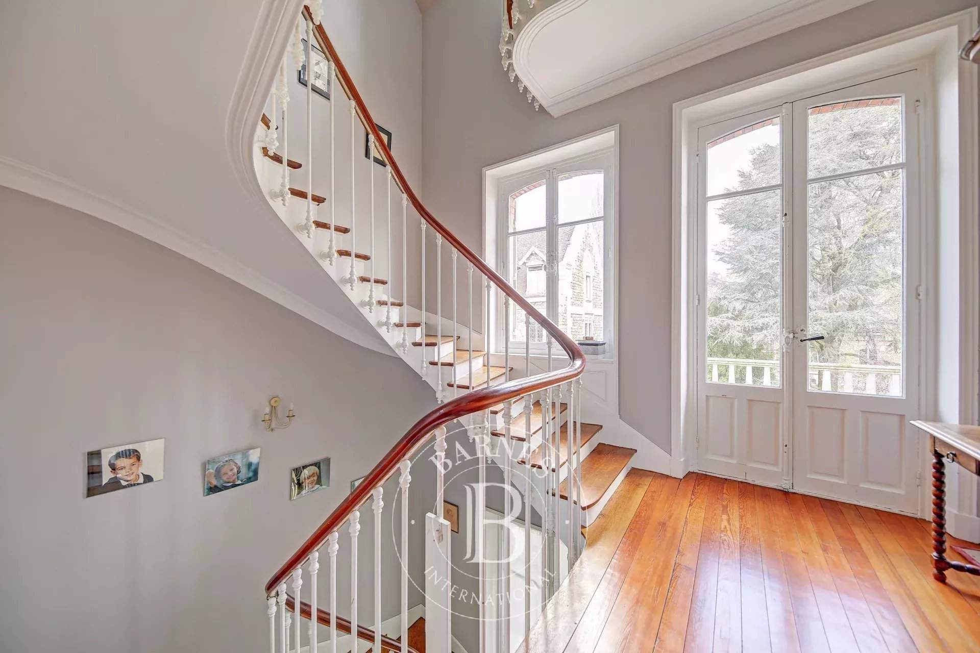 Versailles  - Maison 10 Pi&egrave;ces 8 Chambres - picture 11