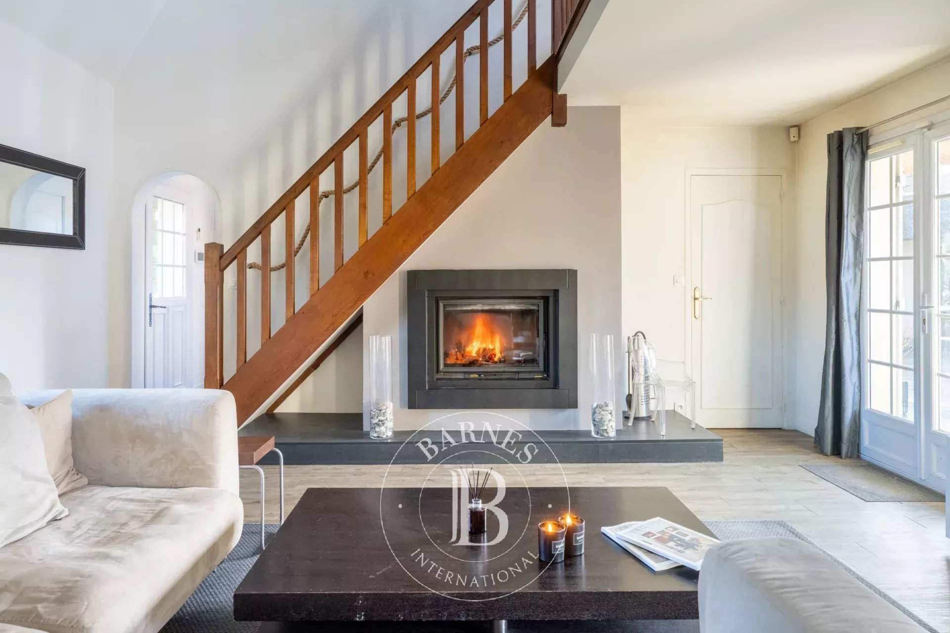 Thoiry  - Maison 7 Pi&egrave;ces 4 Chambres - picture 9