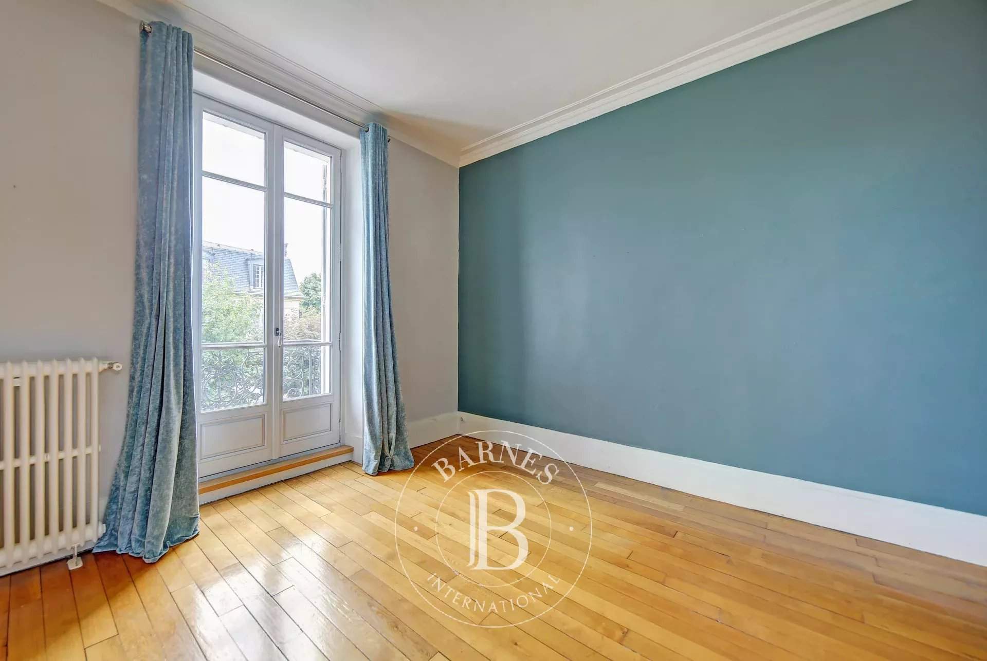 Versailles  - House 6 Bedrooms - picture 14