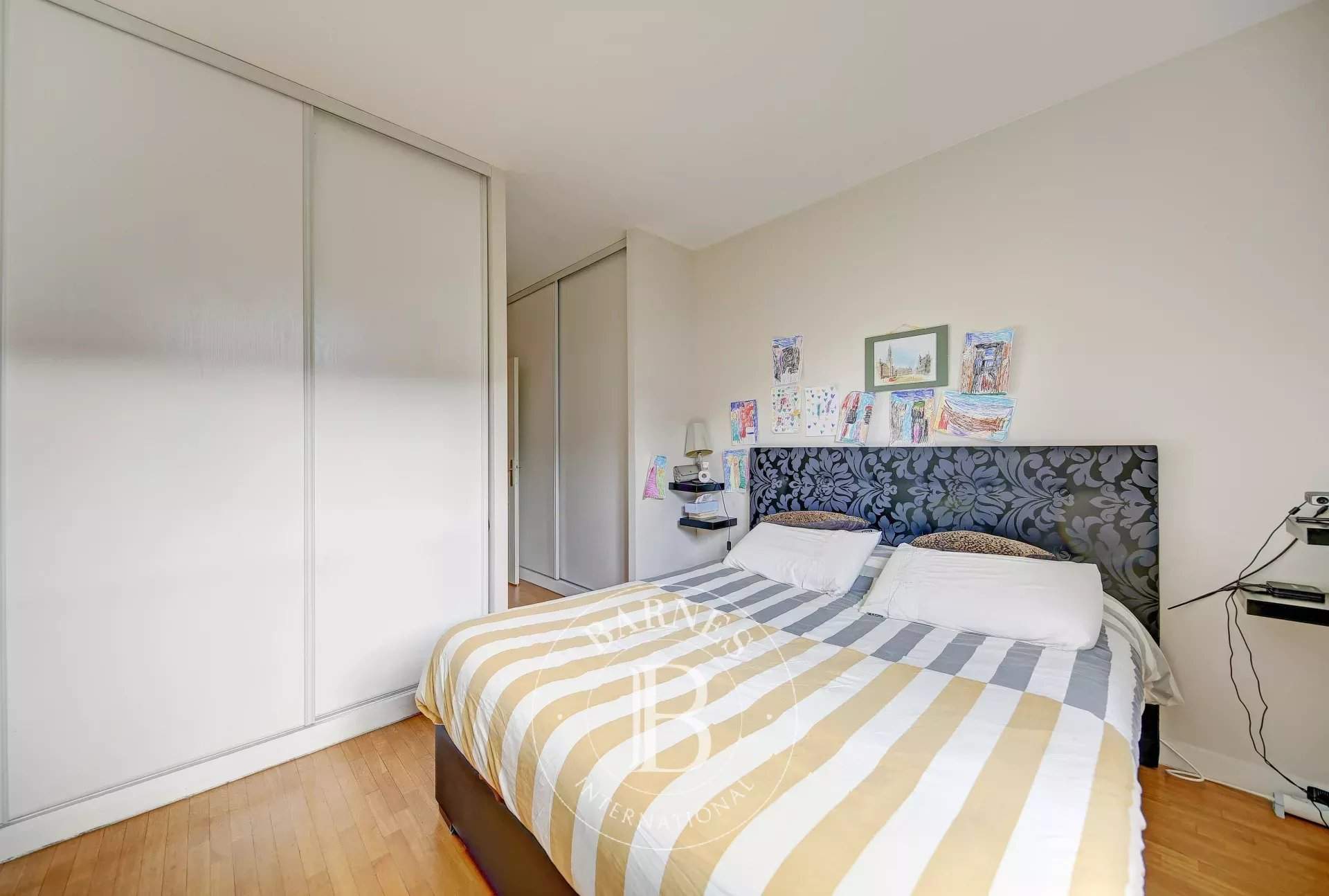 Versailles  - Appartement 6 Pièces 4 Chambres - picture 8