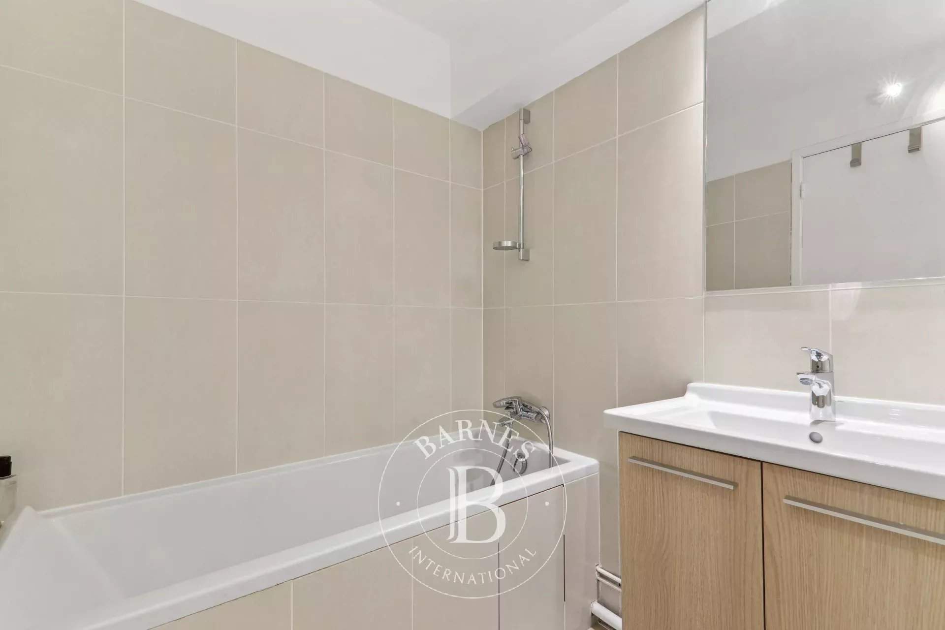 Versailles  - Appartement 3 Pièces 2 Chambres - picture 10