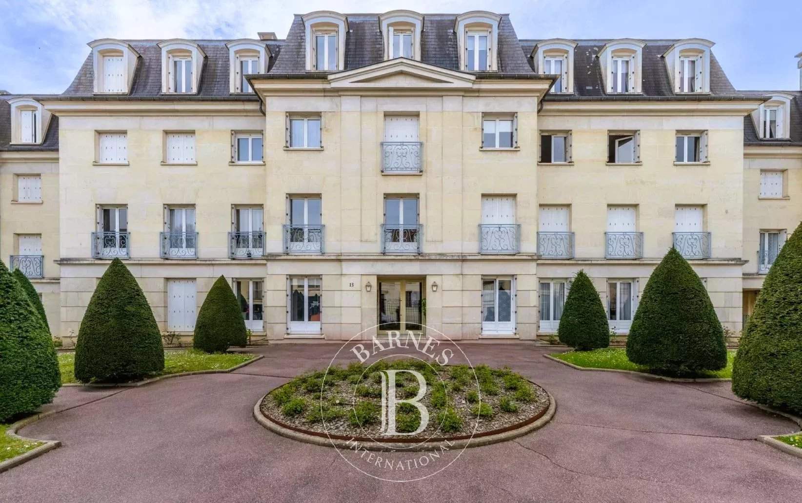 Versailles  - Apartment 5 Bedrooms - picture 20