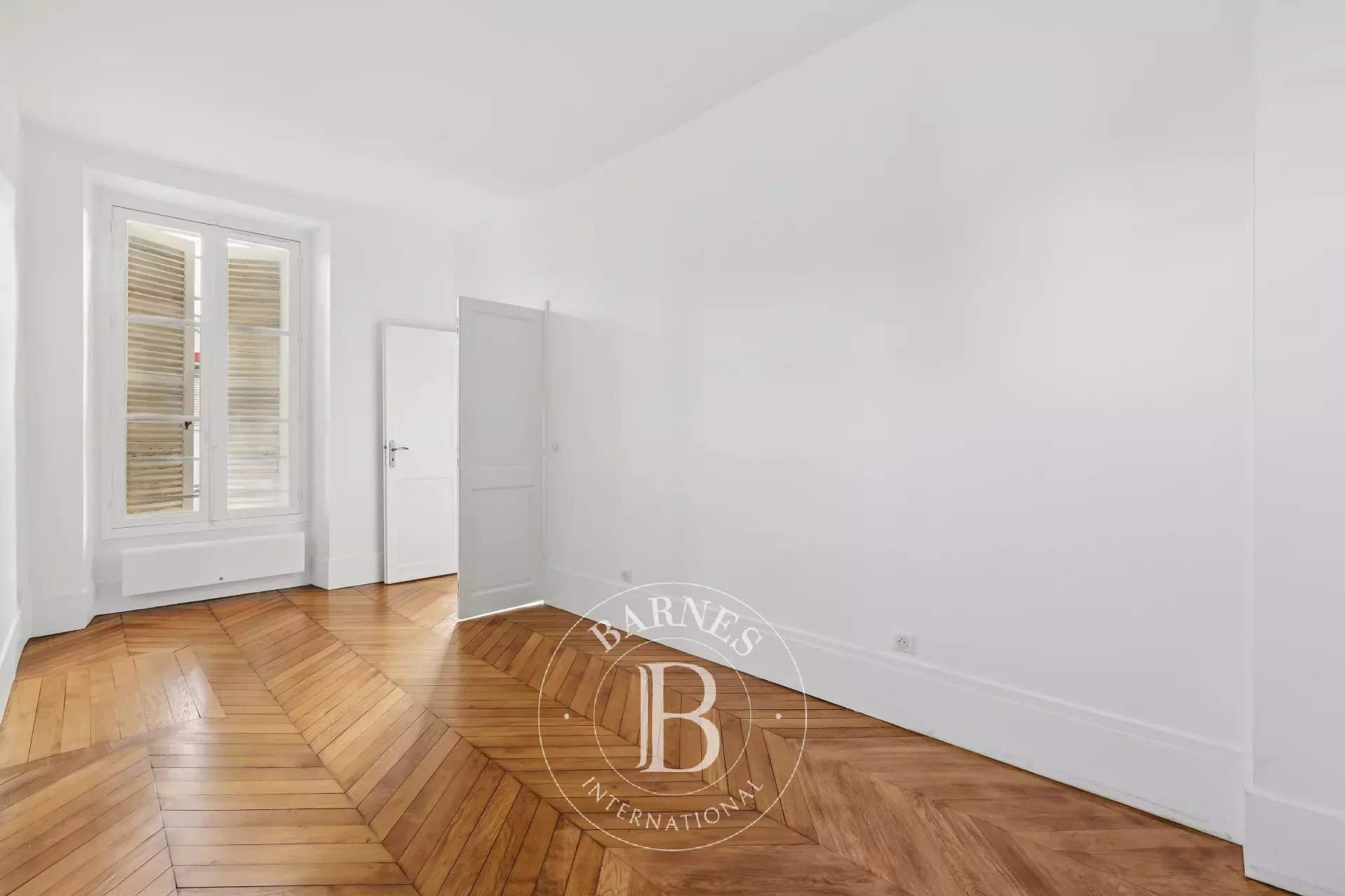 Versailles  - Apartment 1 Bedroom - picture 12