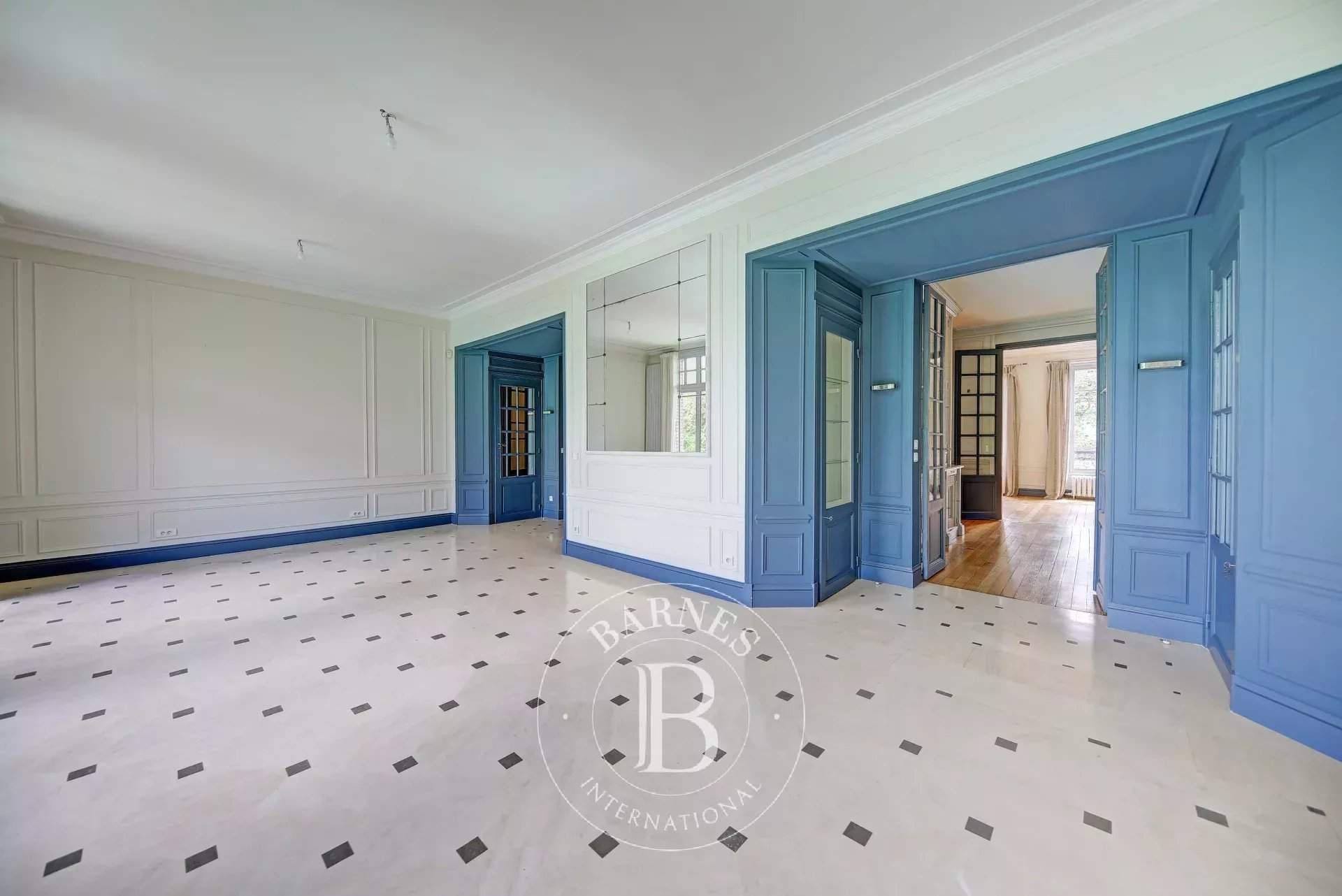 Versailles  - House 6 Bedrooms - picture 9