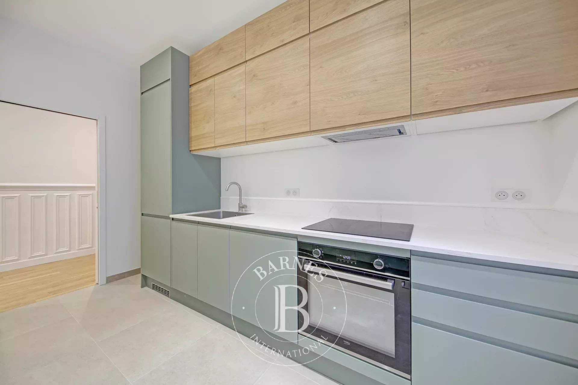 Versailles  - Apartment 3 Bedrooms - picture 2