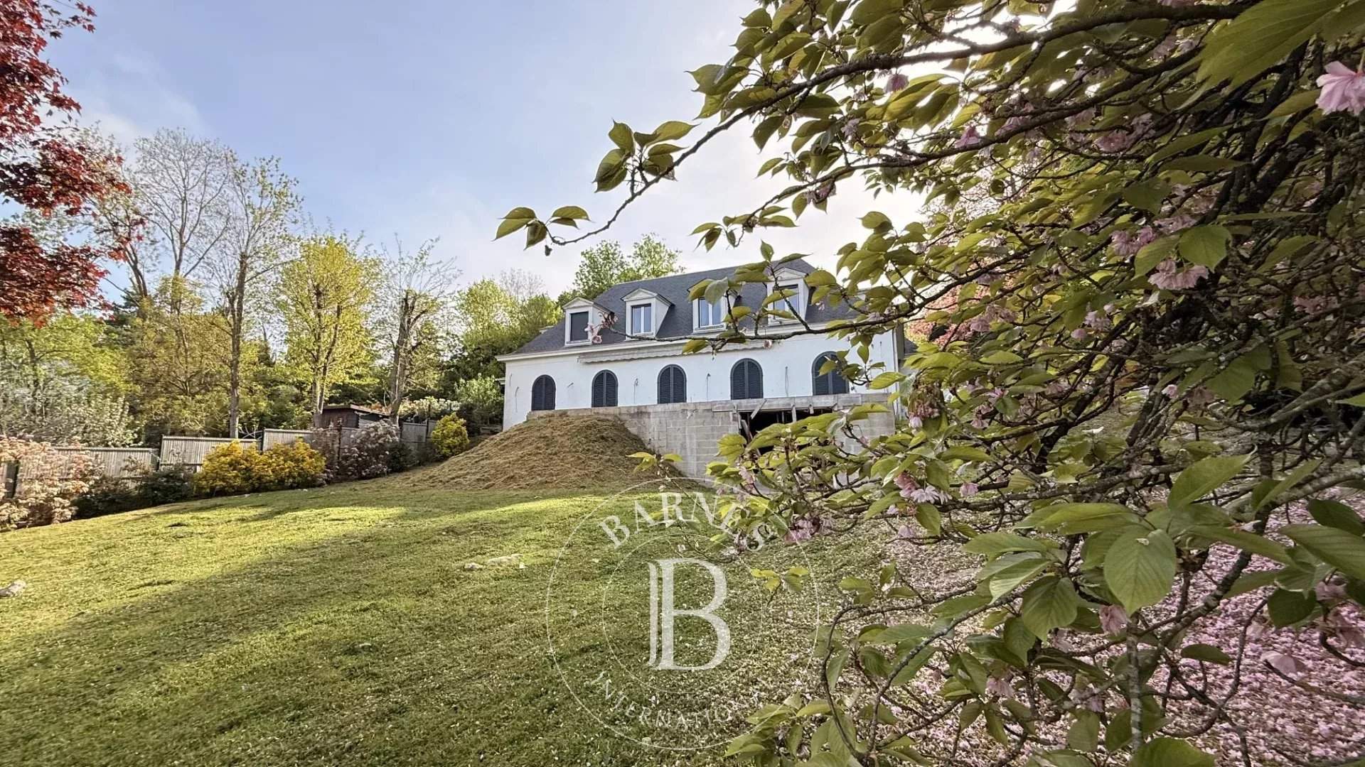 Bougival  - Maison 12 Pi&egrave;ces 5 Chambres - picture 1