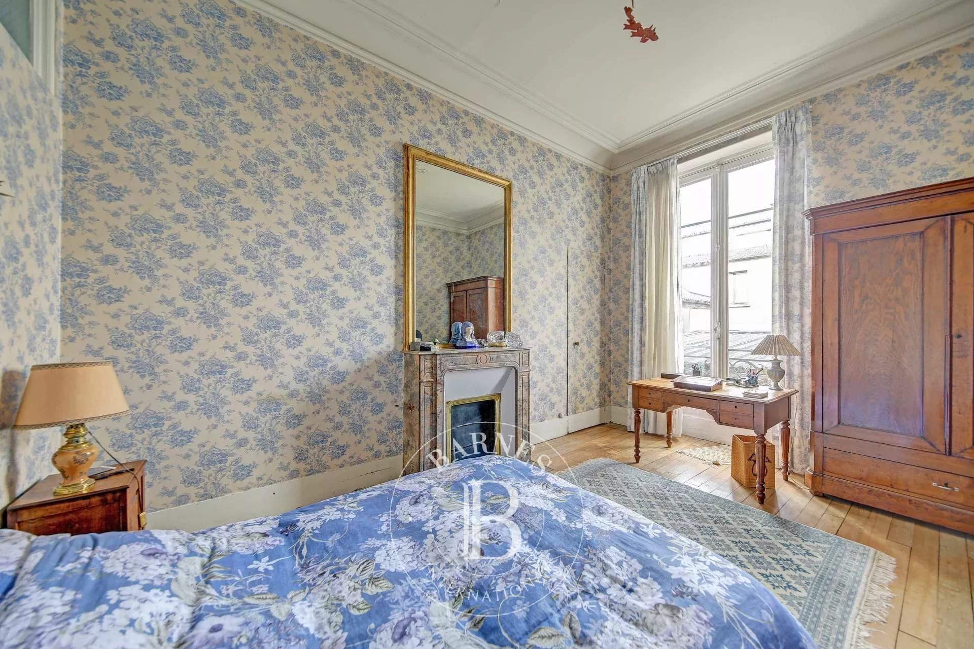 Versailles  - Appartement 5 Pièces 3 Chambres - picture 9