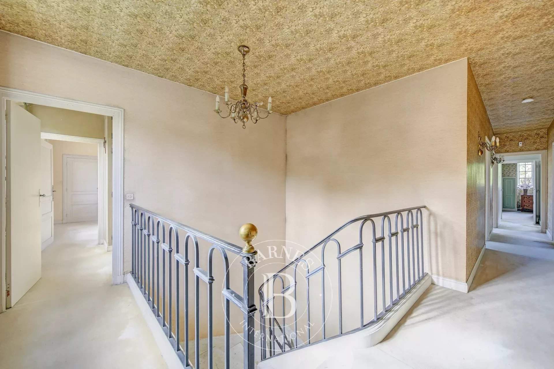 Versailles  - Maison 10 Pièces 7 Chambres - picture 19