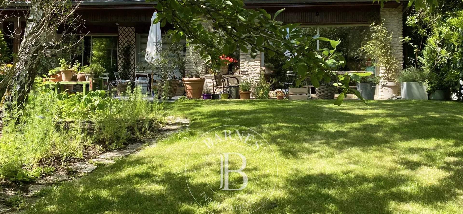 Verrières-le-Buisson  - Maison 9 Pi&egrave;ces 5 Chambres - picture 2