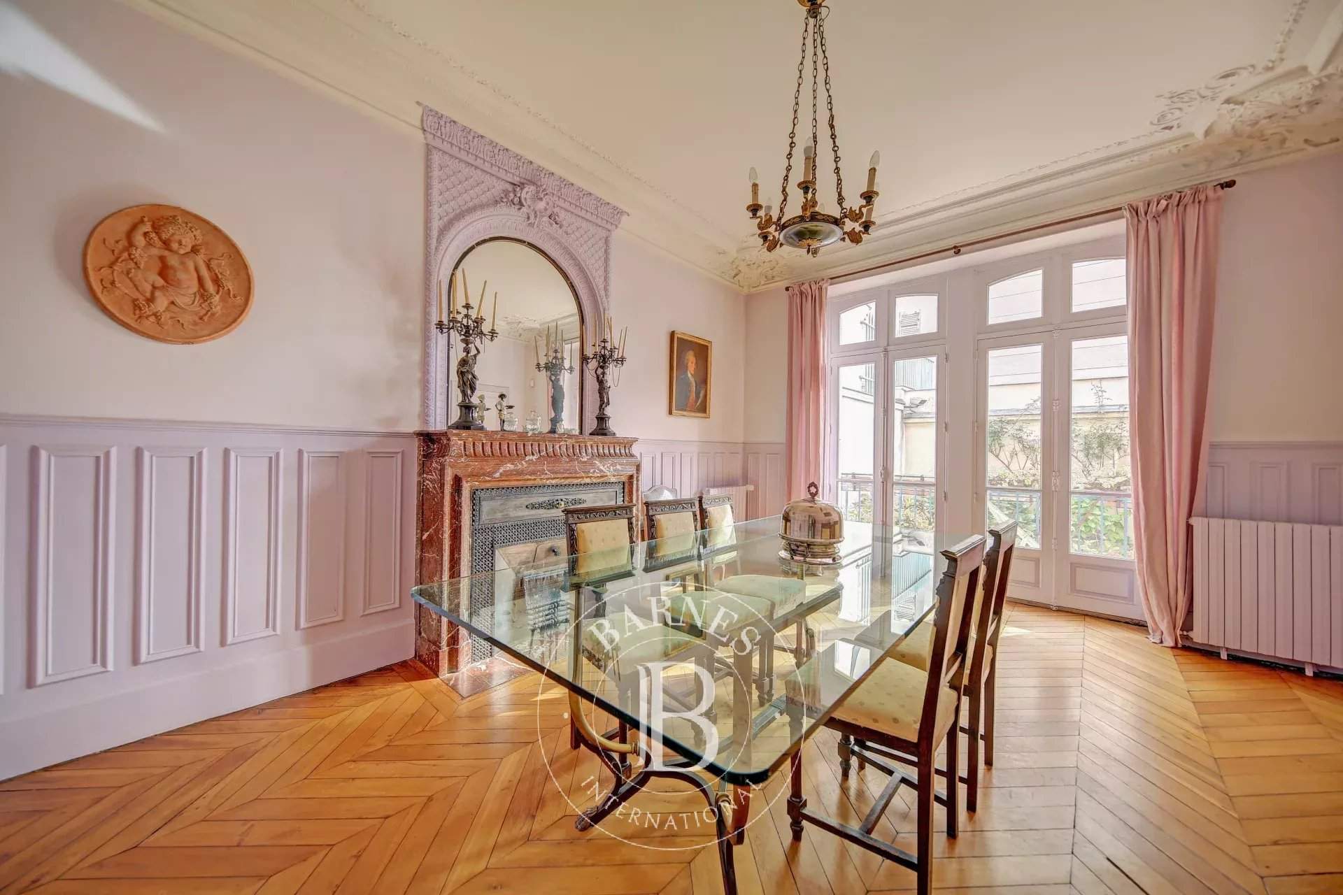 Versailles  - House 8 Bedrooms - picture 6