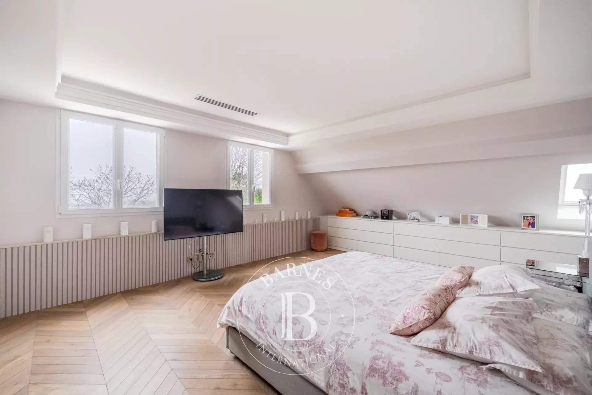 Le Chesnay  - Maison 10 Pi&egrave;ces 4 Chambres - picture 13