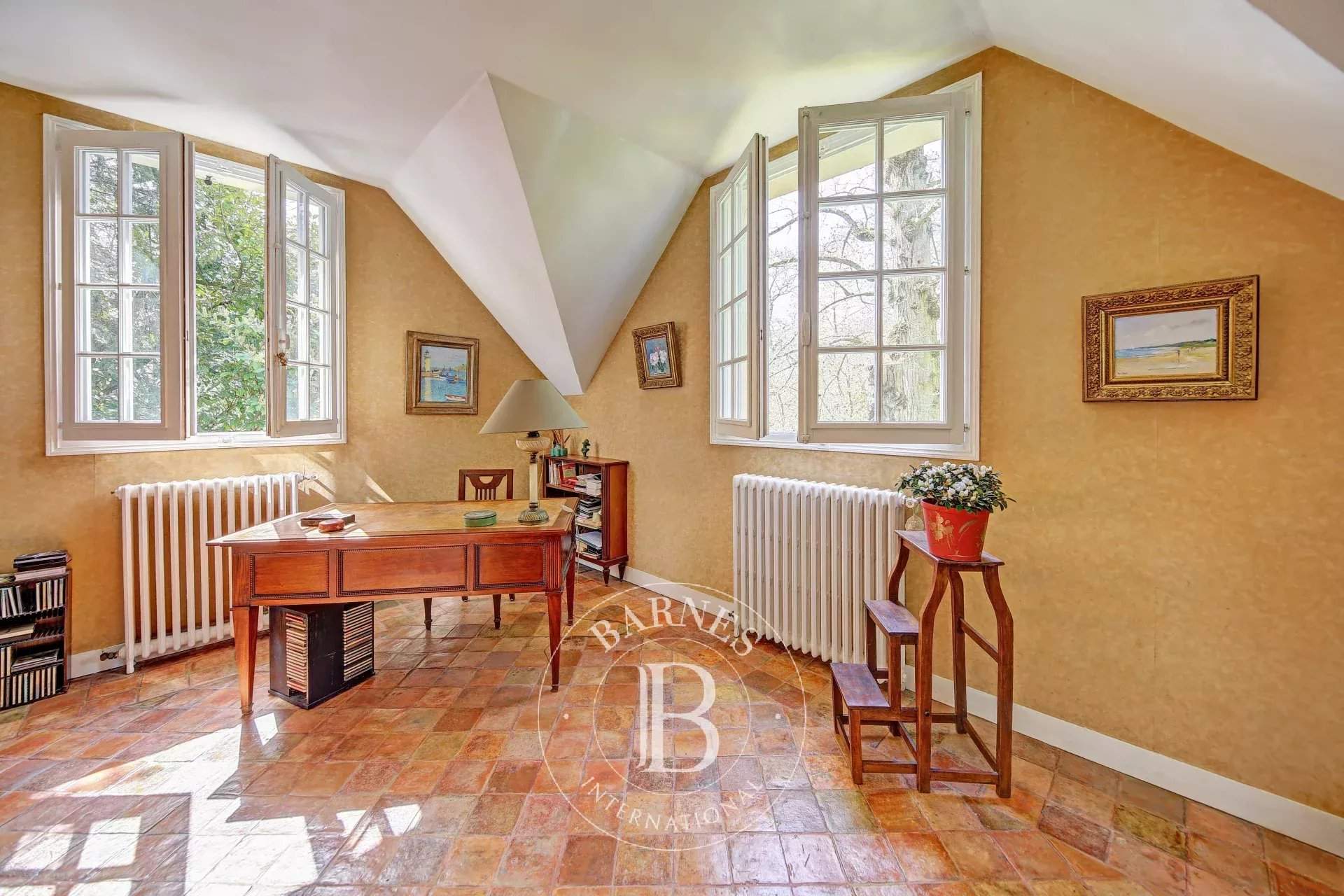 Versailles  - House 6 Bedrooms - picture 8