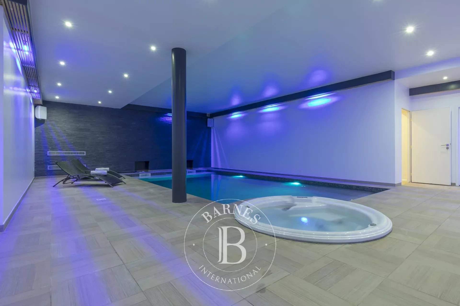 La Celle-Saint-Cloud  - Casa 12 Cuartos 5 Habitaciones - picture 1