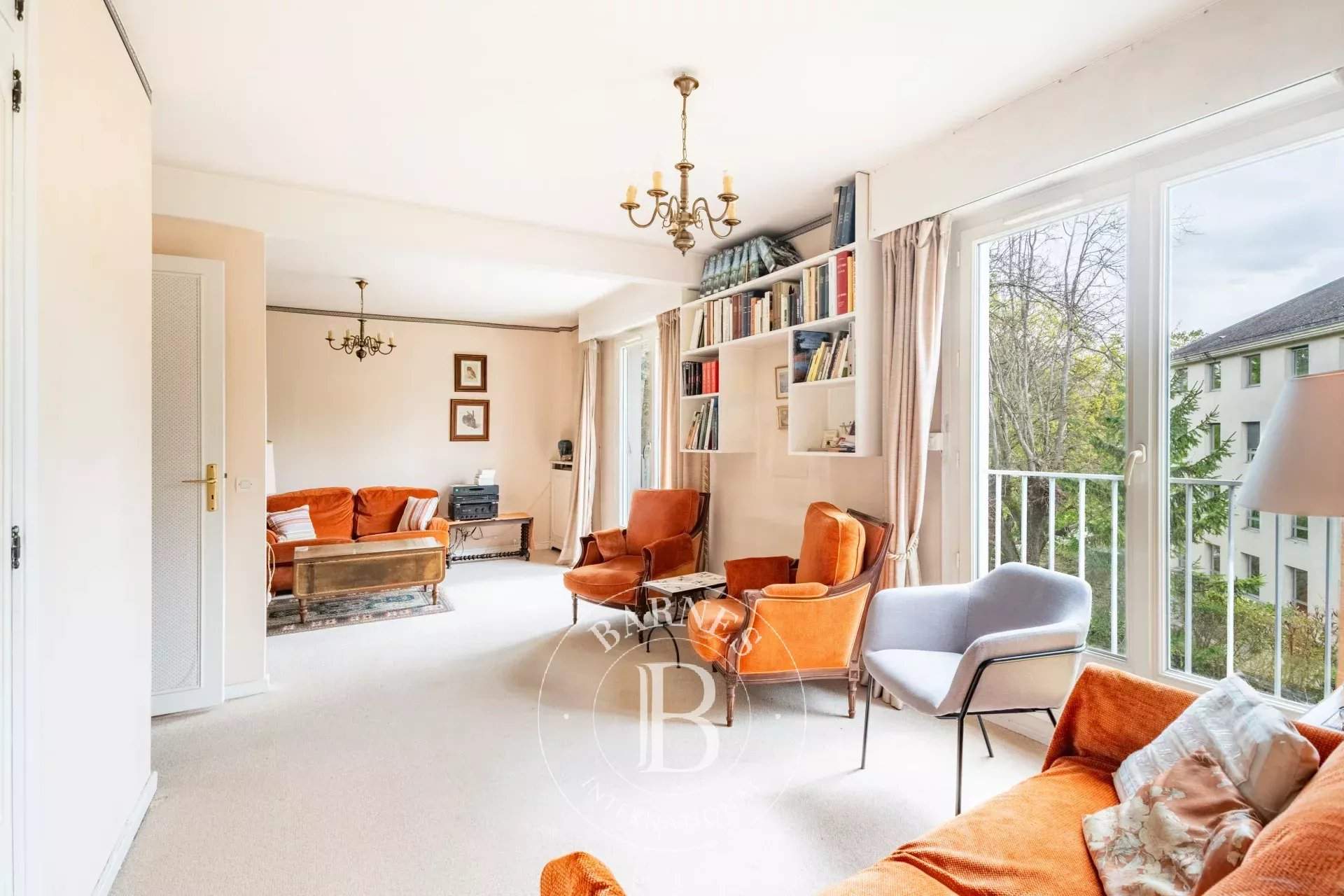 Versailles  - Appartement 5 Pi&egrave;ces 3 Chambres - picture 2