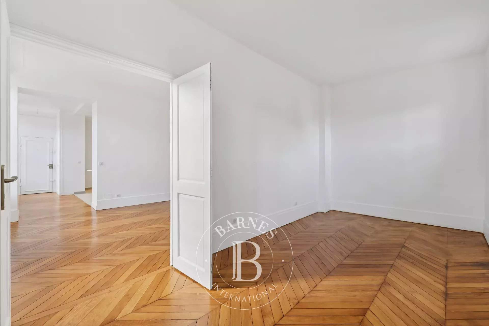 Versailles  - Apartment 1 Bedroom - picture 11