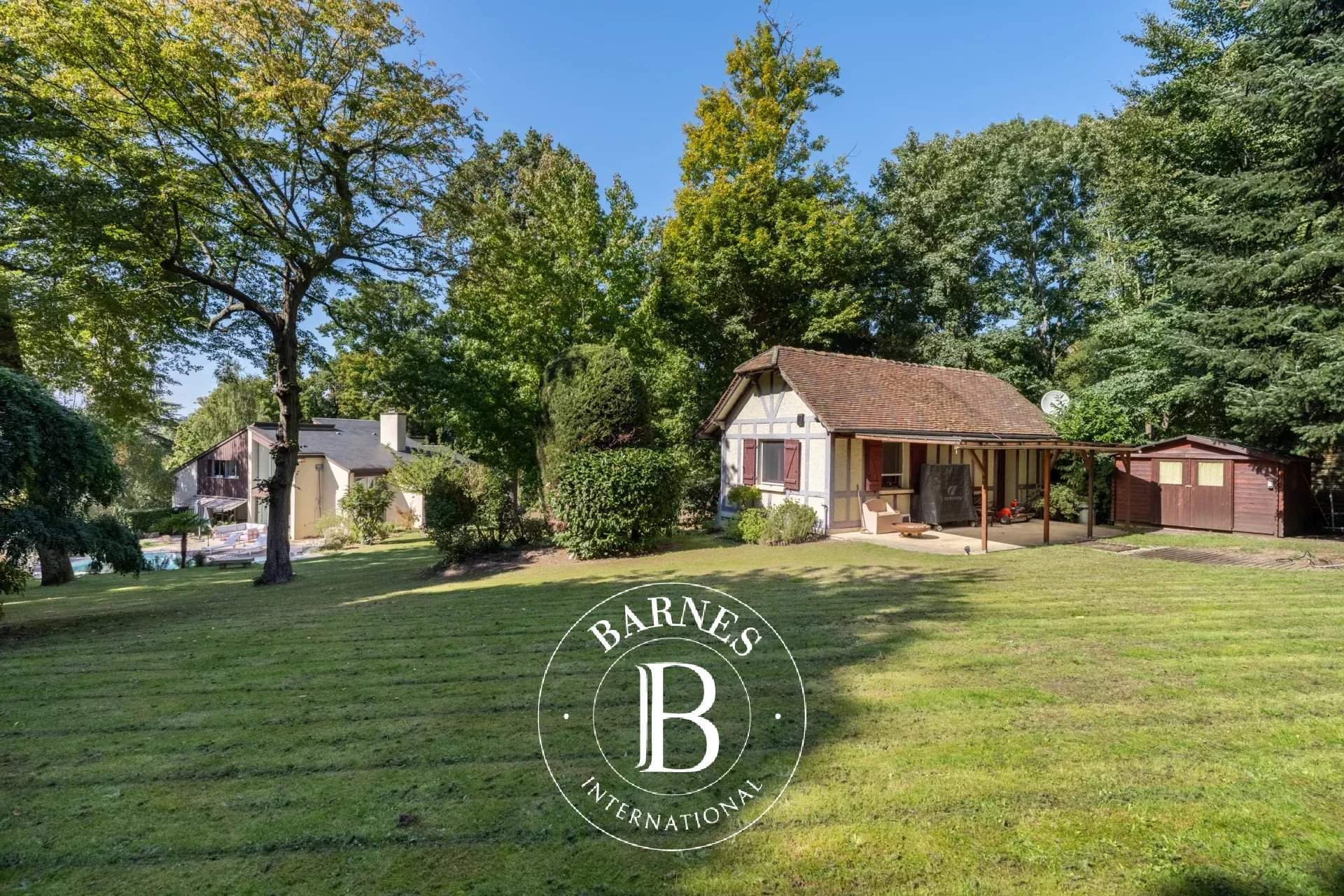 Louveciennes  - Maison 9 Pièces 5 Chambres - picture 7