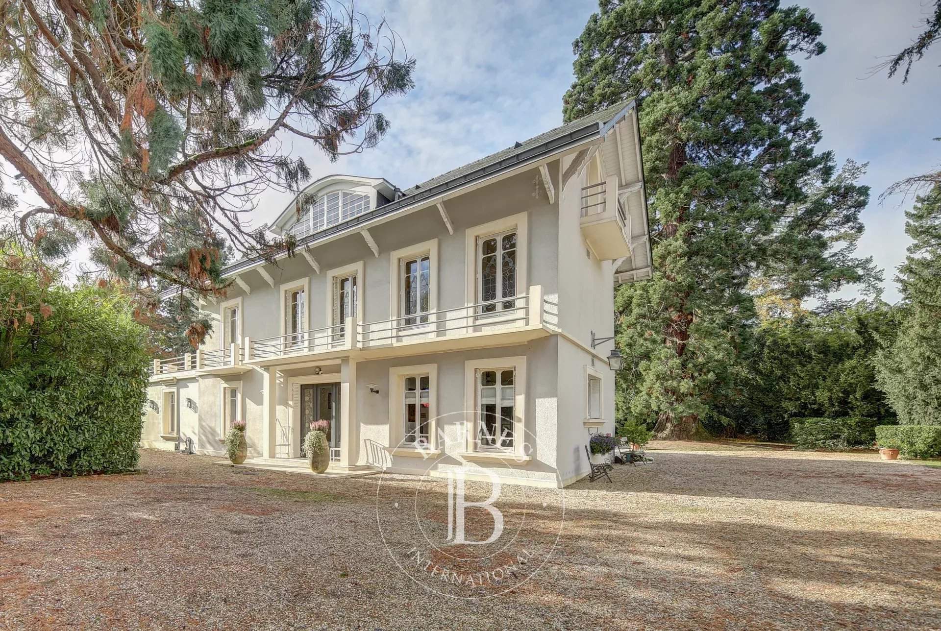 Versailles  - Maison 15 Pi&egrave;ces 8 Chambres - picture 16