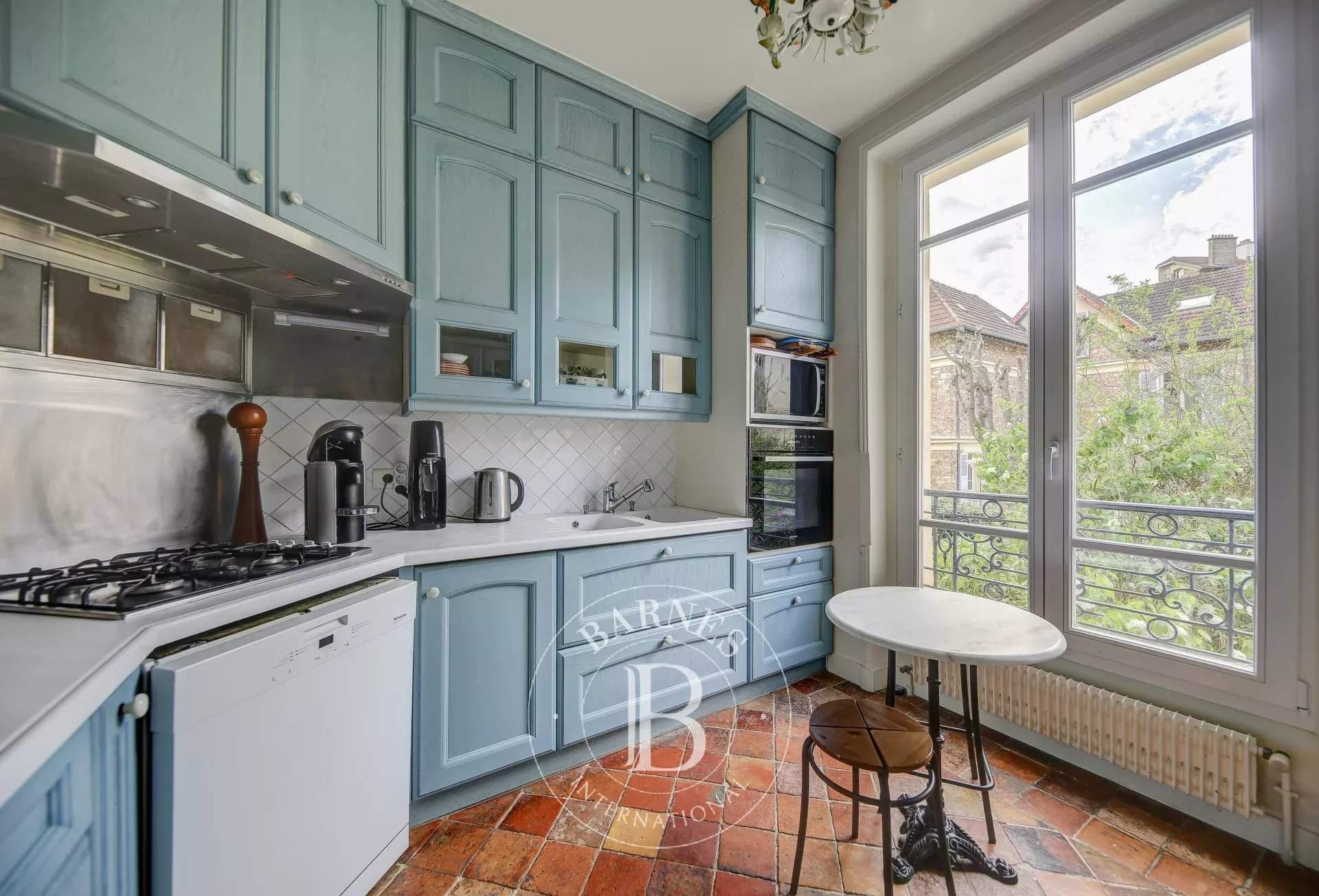 Versailles  - House 6 Bedrooms - picture 12