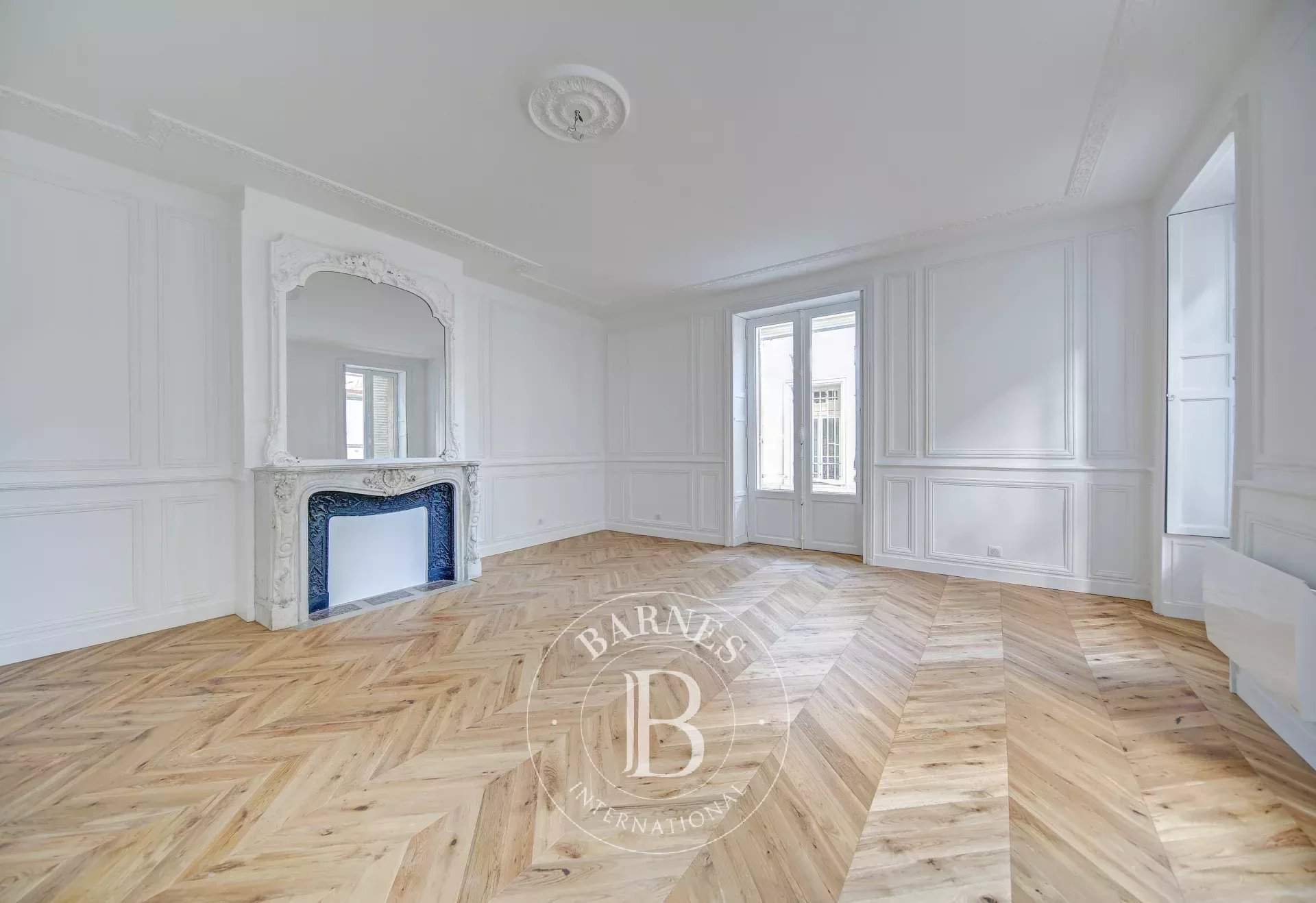 Versailles  - Apartment 3 Bedrooms - picture 1