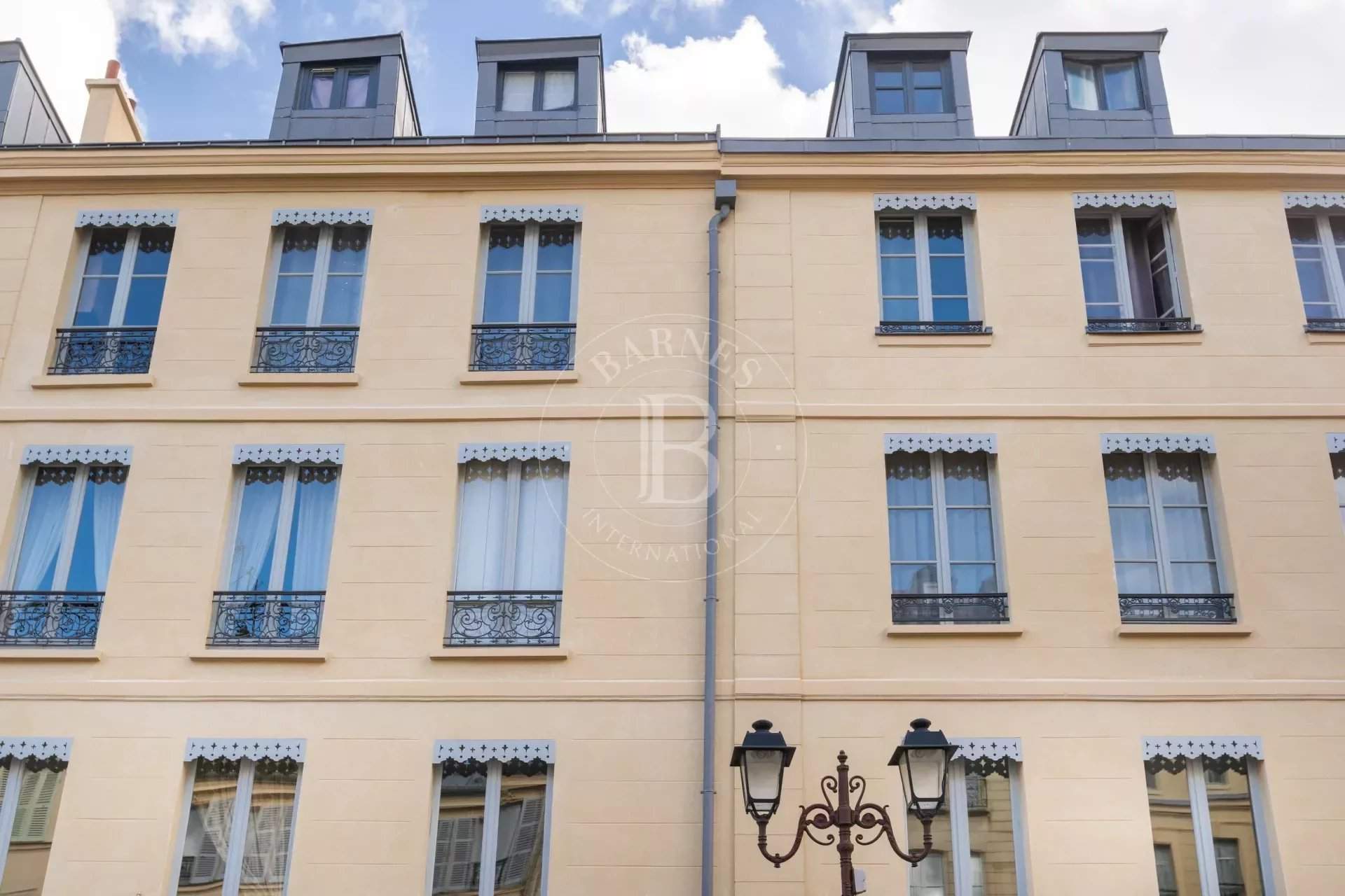 Versailles  - Apartment 2 Bedrooms - picture 9