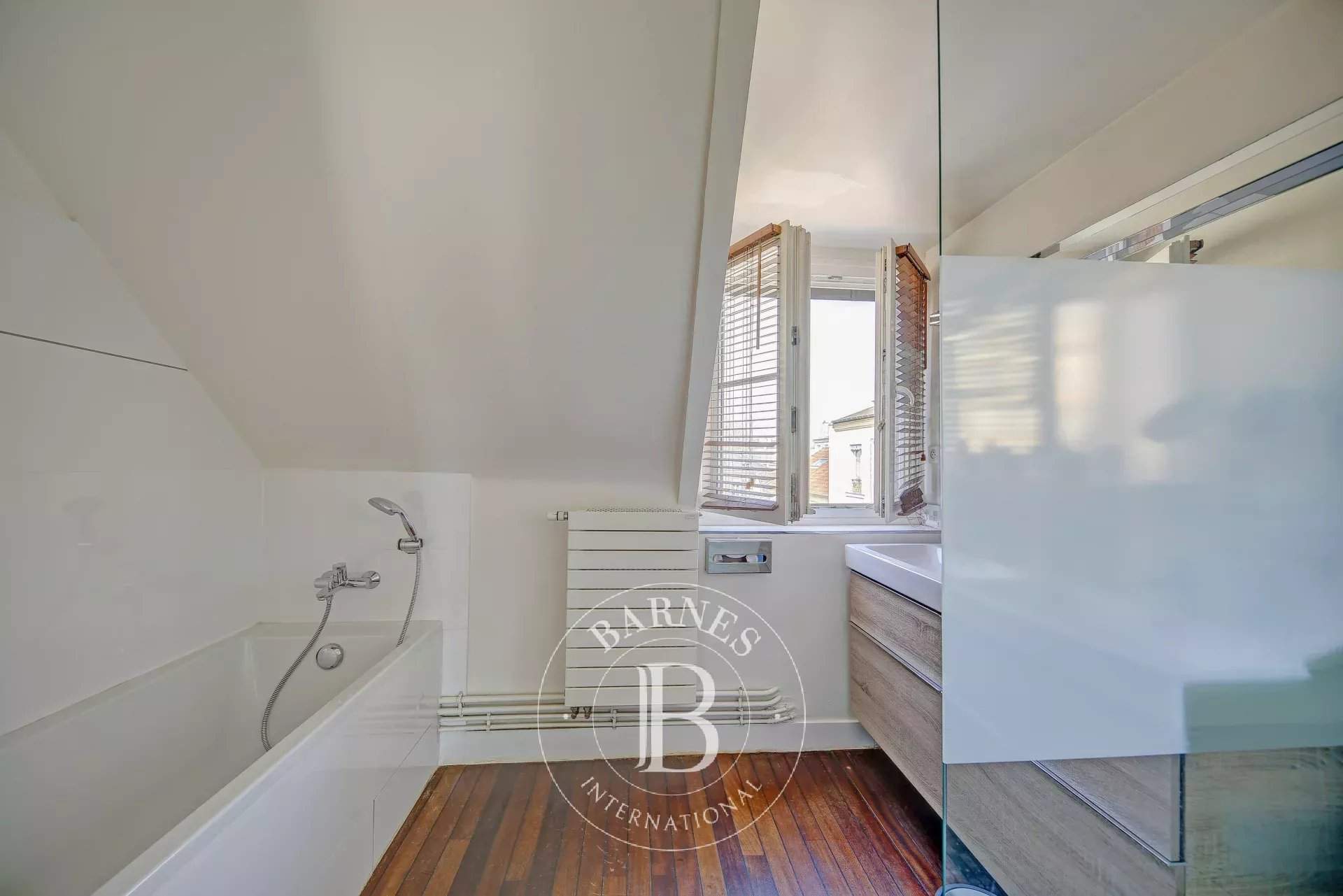 Versailles  - Apartment 4 Bedrooms - picture 11