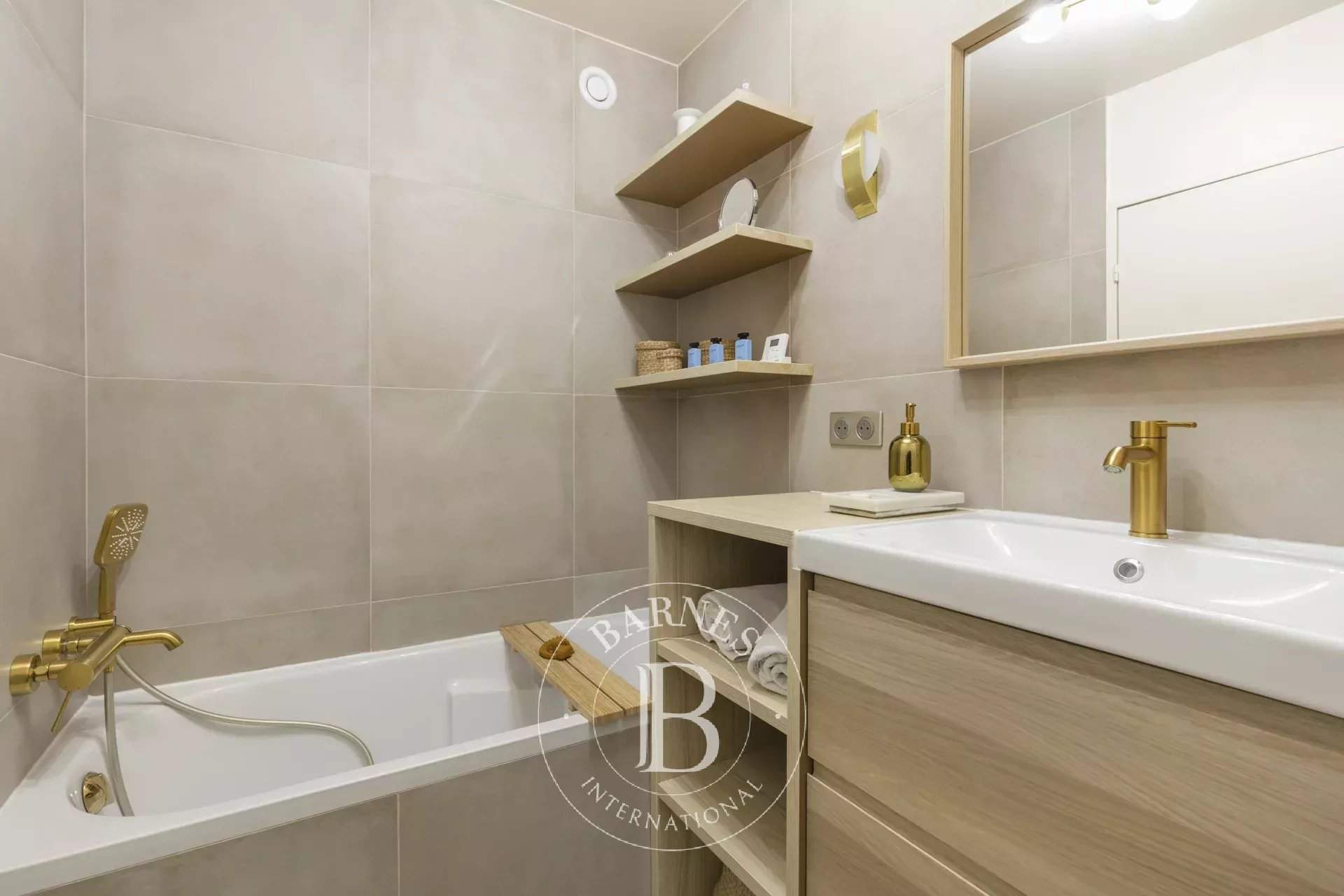 Le Chesnay  - Piso 5 Cuartos 3 Habitaciones - picture 9