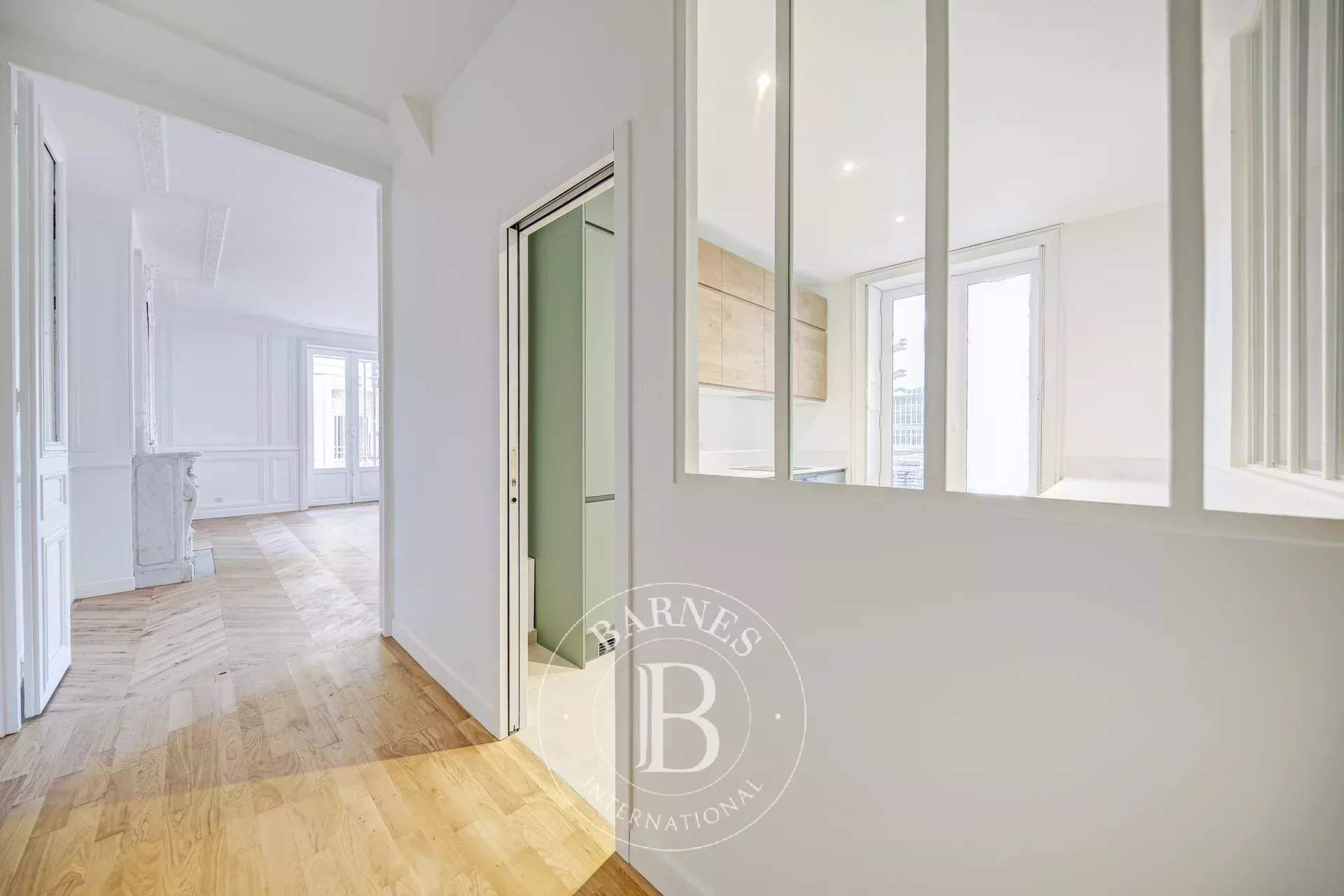 Versailles  - Apartment 3 Bedrooms - picture 4