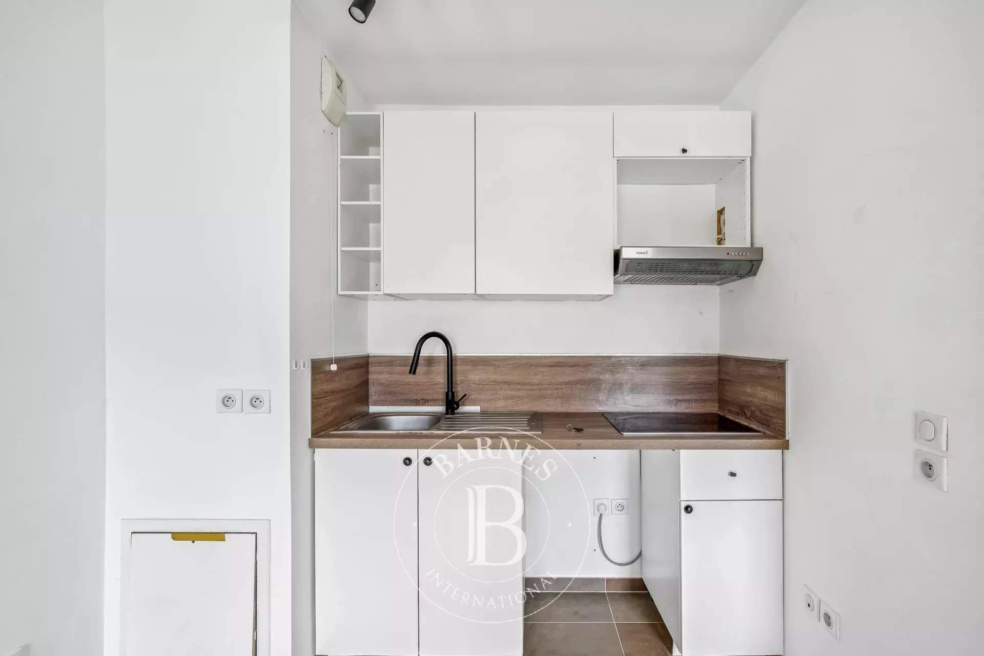 Versailles  - Apartment 1 Bedroom - picture 8