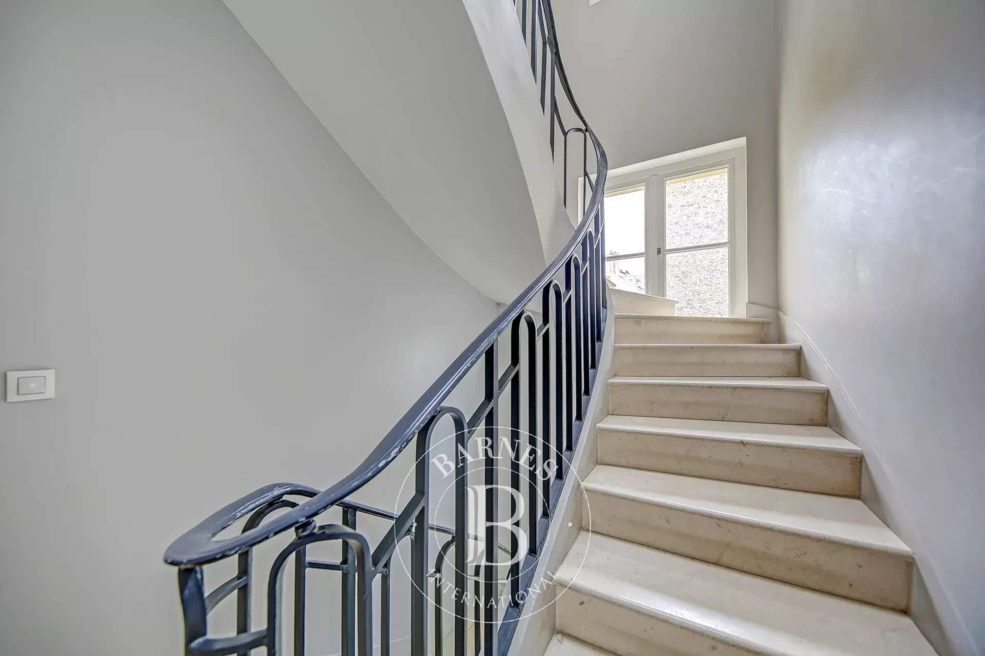 Versailles  - House 8 Bedrooms - picture 12