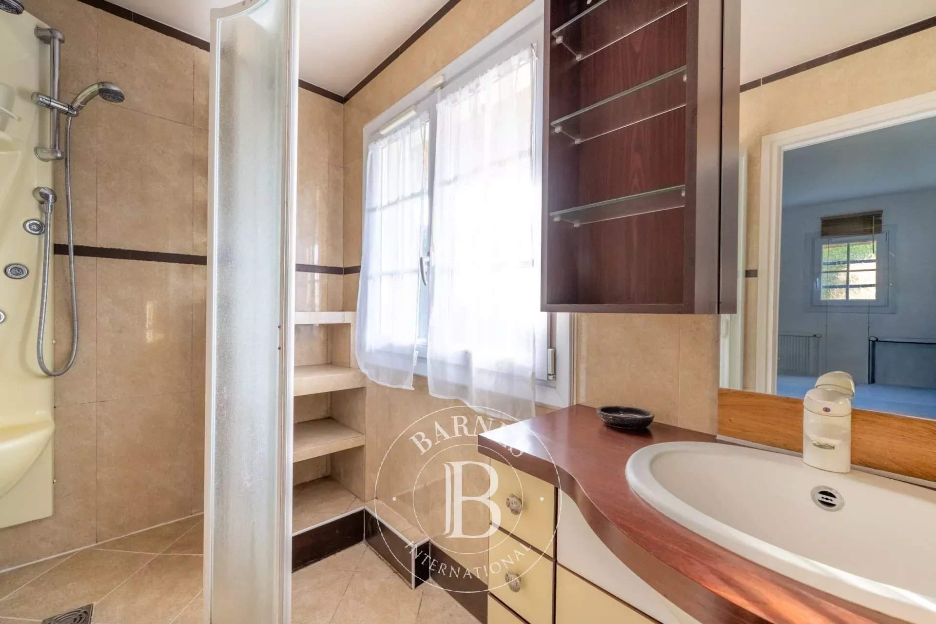 Thoiry  - Maison 7 Pi&egrave;ces 4 Chambres - picture 19