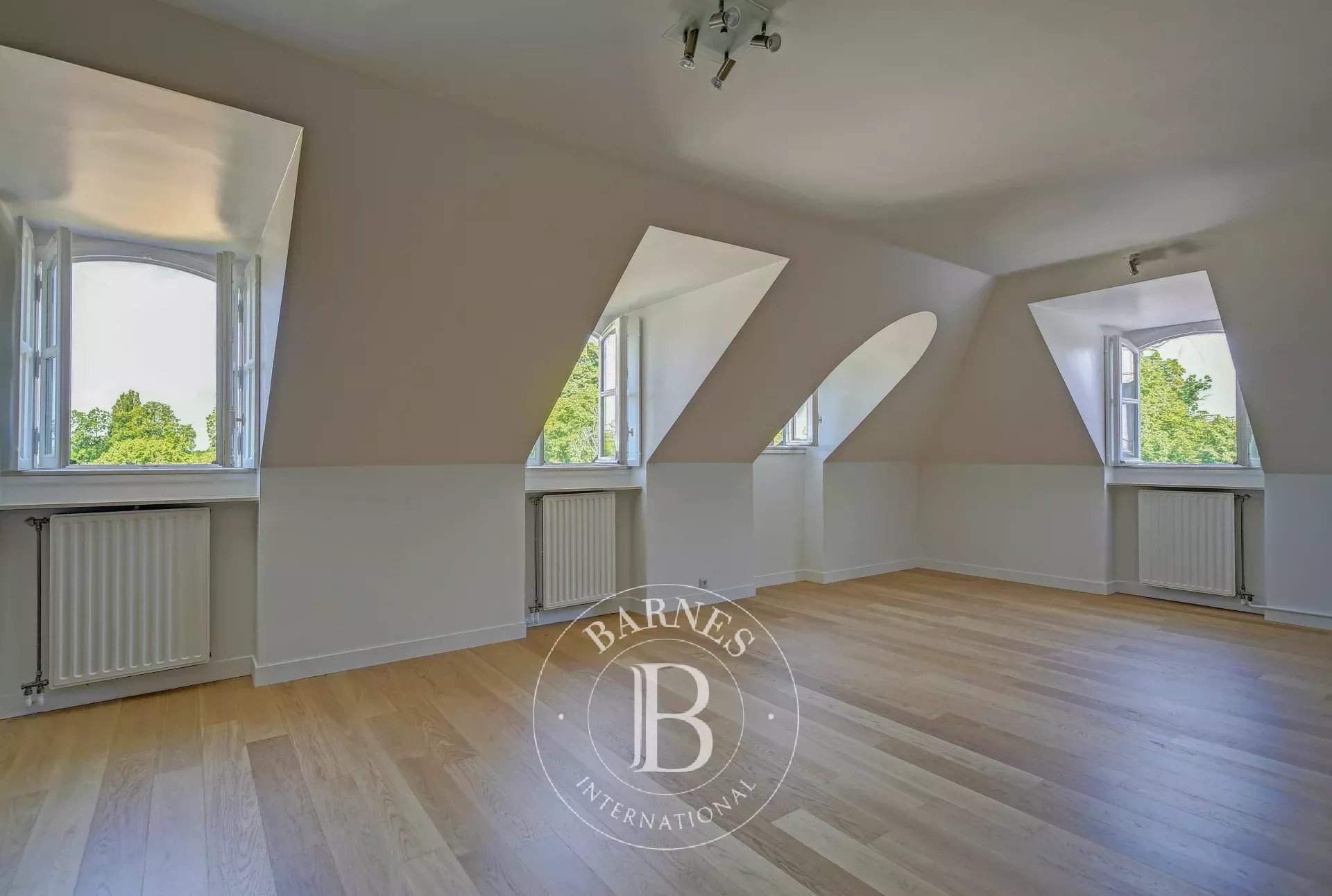 Versailles  - Apartment 2 Bedrooms - picture 11